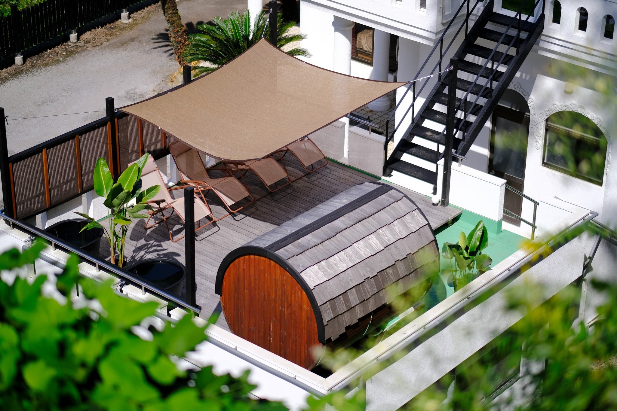 【 素泊まりプラン 】サウナ込みで楽しむ1日。一棟貸切のリゾート空間。