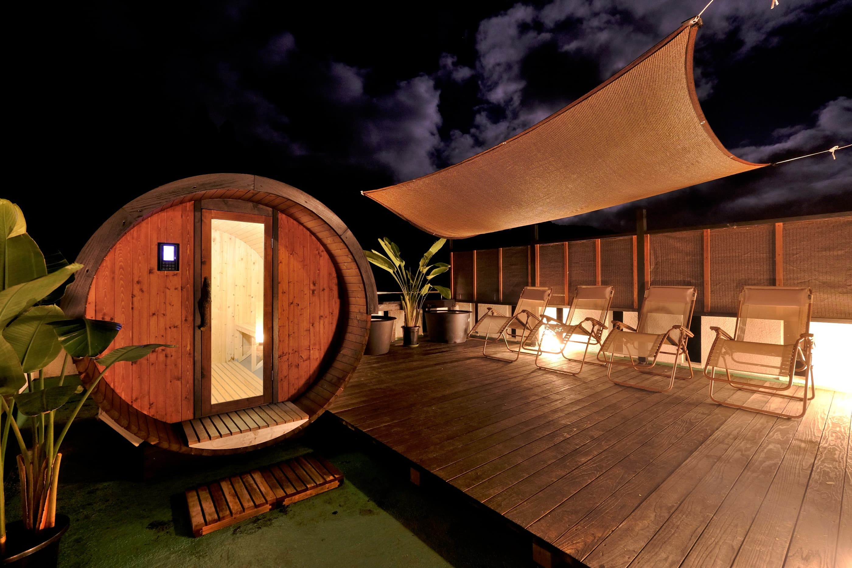 屋外サウナ(夜)