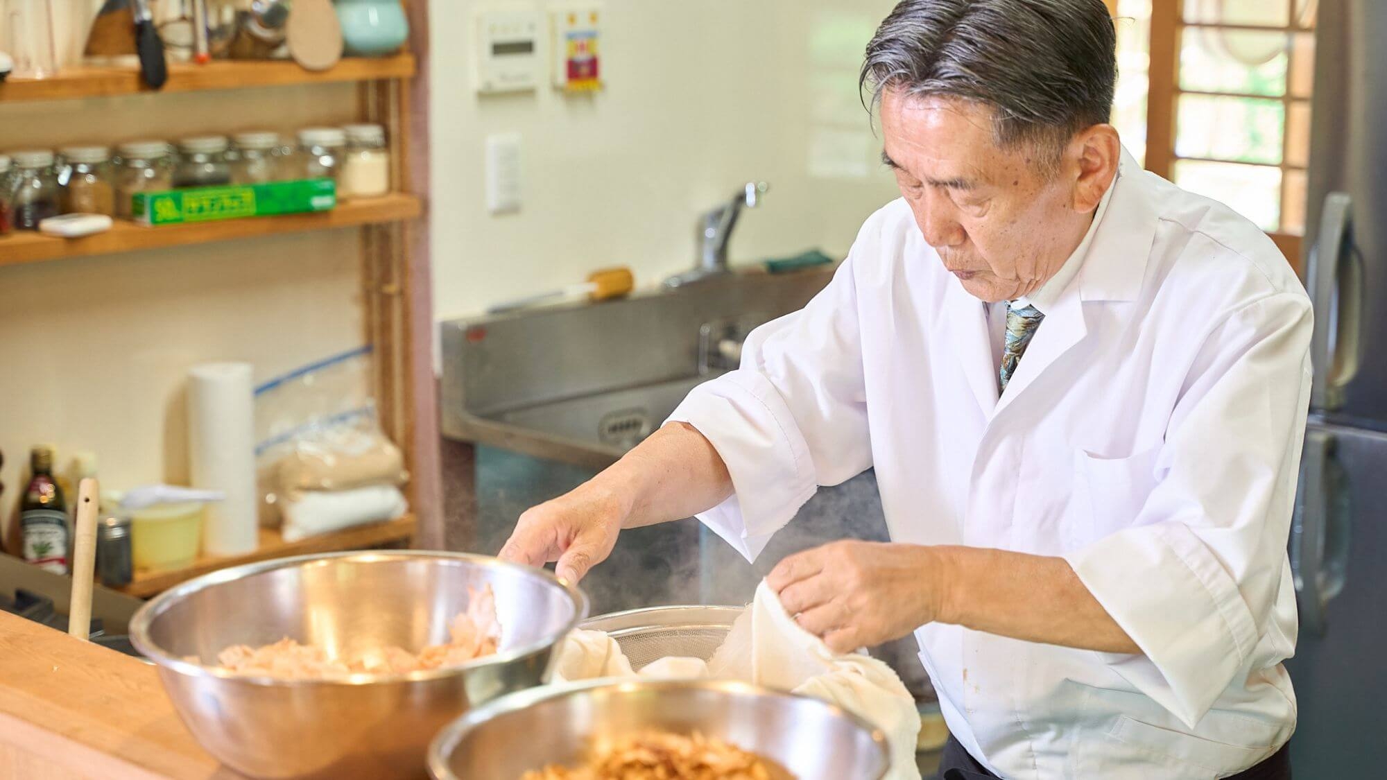 【夕朝食付き】縁の美食を味わう生田料理長の「極」＜4名以下＞