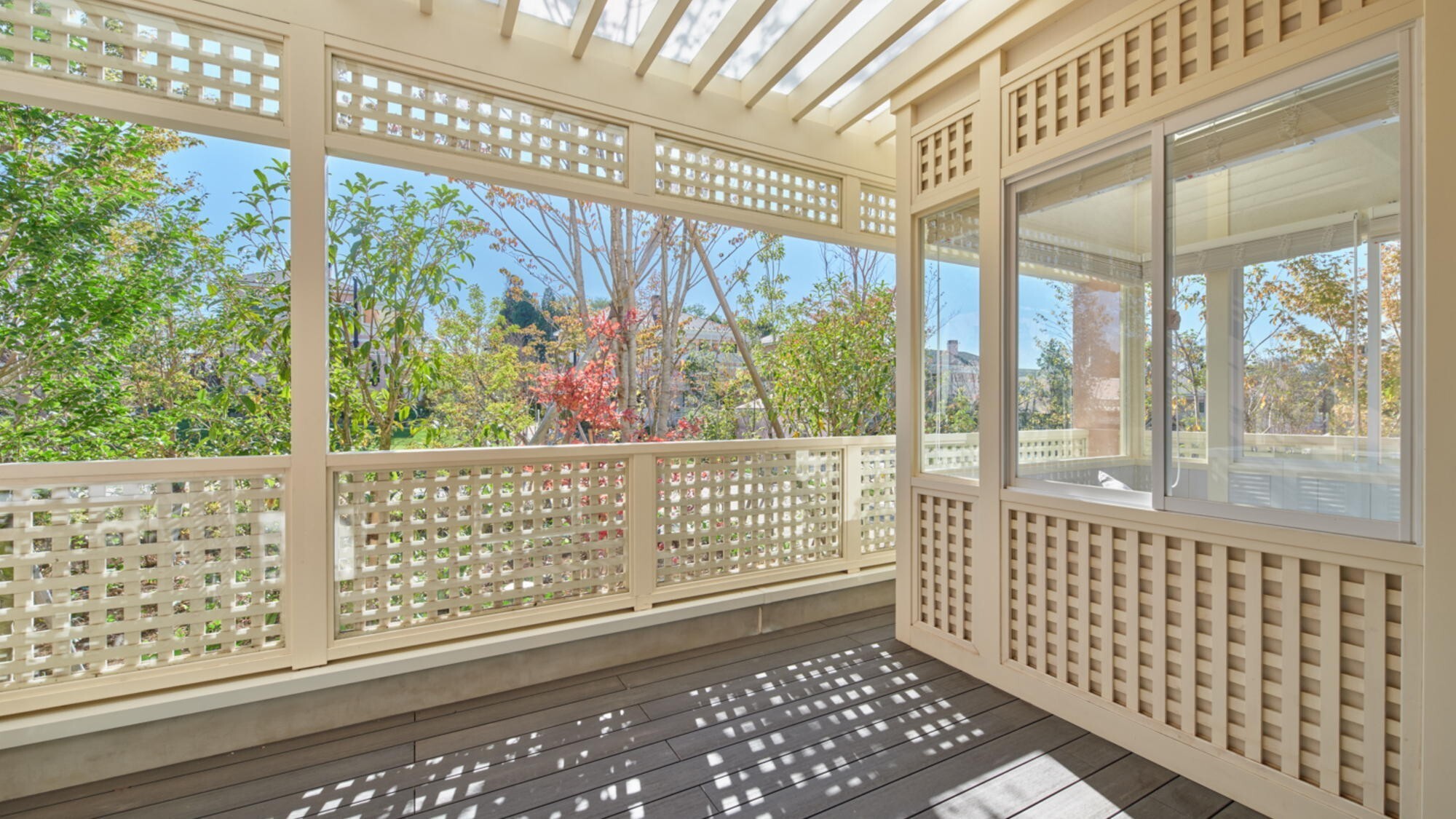 【スタンダードツイン80平米】テラス