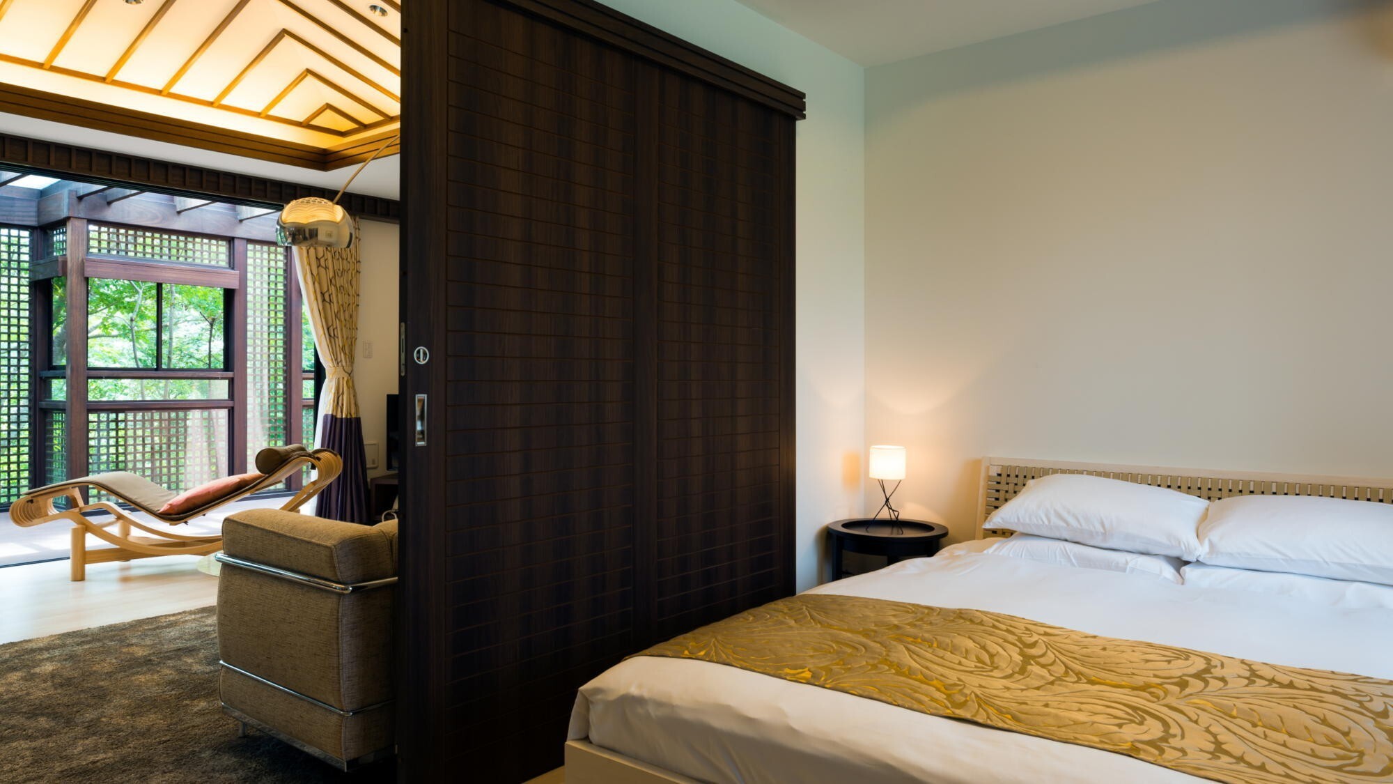 【フェアウェイサイド・デラックススイート107平米】ベッドルーム