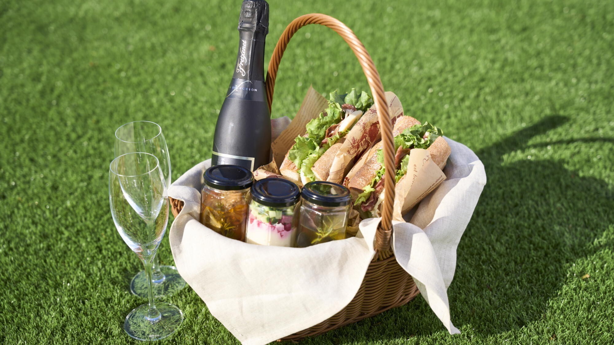 カフェ＆ダイニング