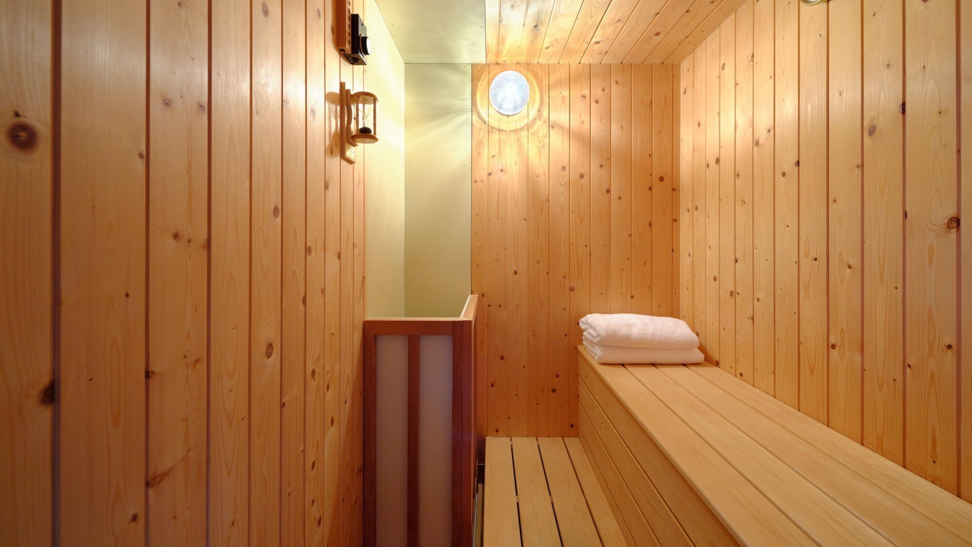 【フェアウェイサイド】客室内にプライベートサウナを完備