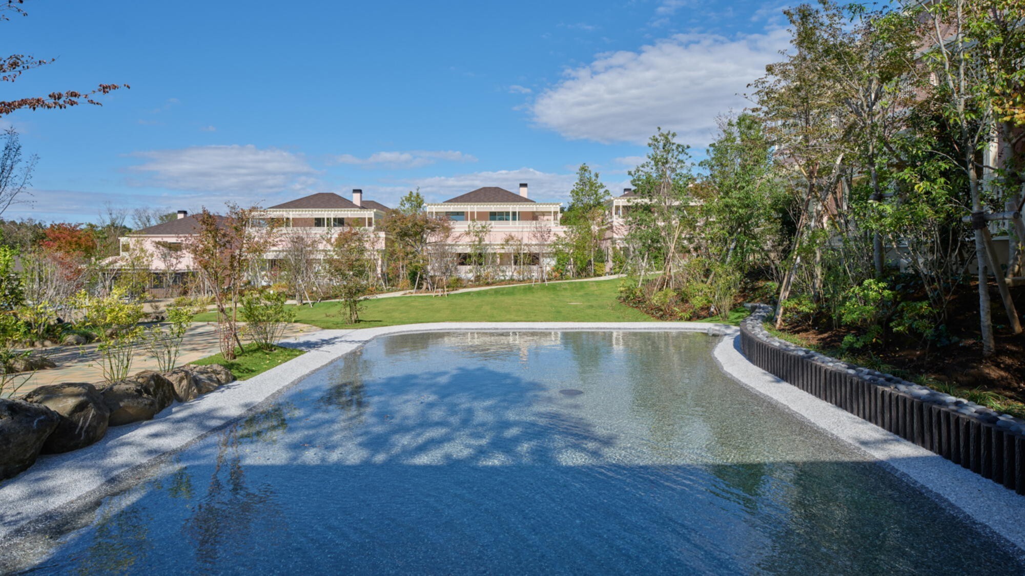 【じゃぶじゃぶ池】※ワンちゃんはご利用いただけません