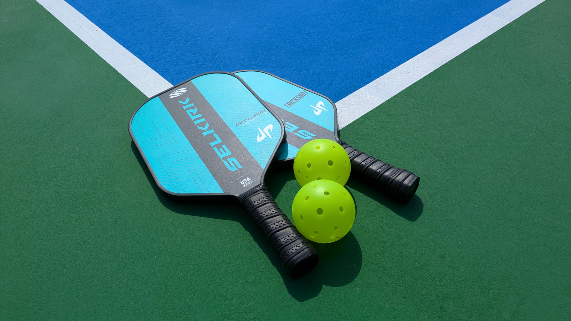 話題のスポーツ　"ピックルボール"