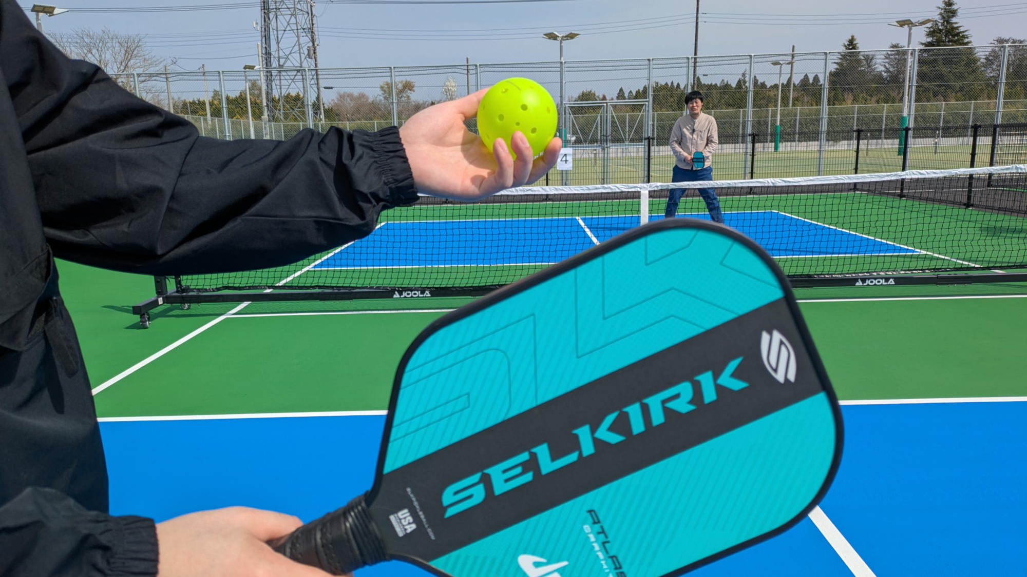 話題のスポーツ　"ピックルボール"