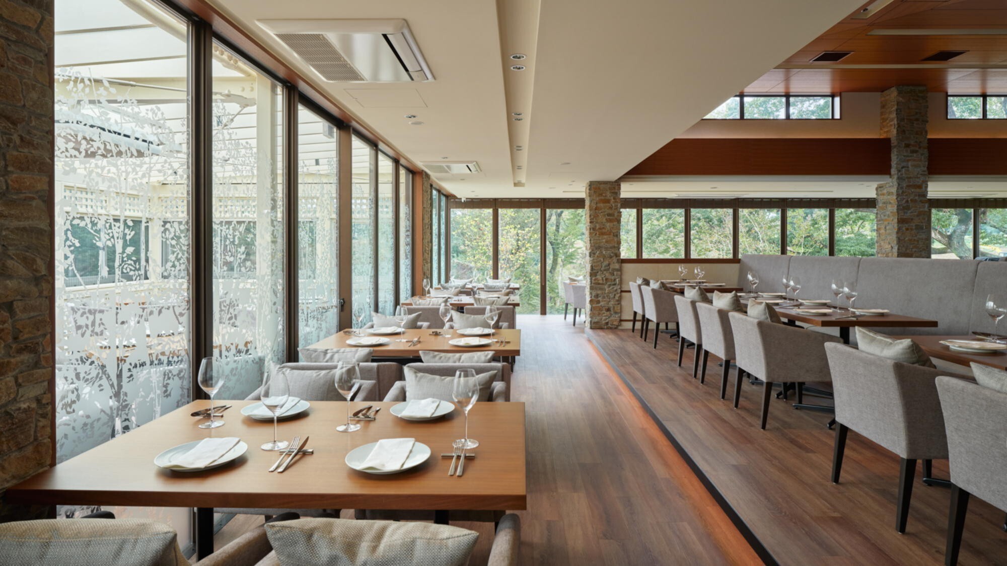 【KOYARUZAWA DINING】ご夕食・ご朝食の会場