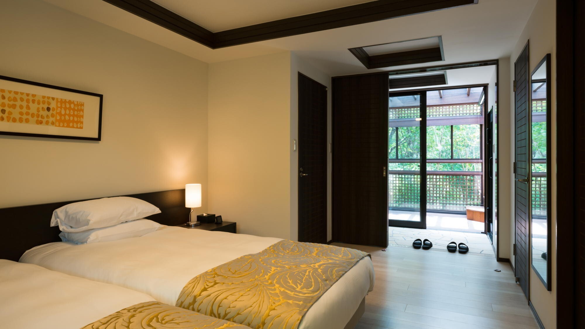 【フェアウェイサイド・デラックススイート107平米】ベッドルーム