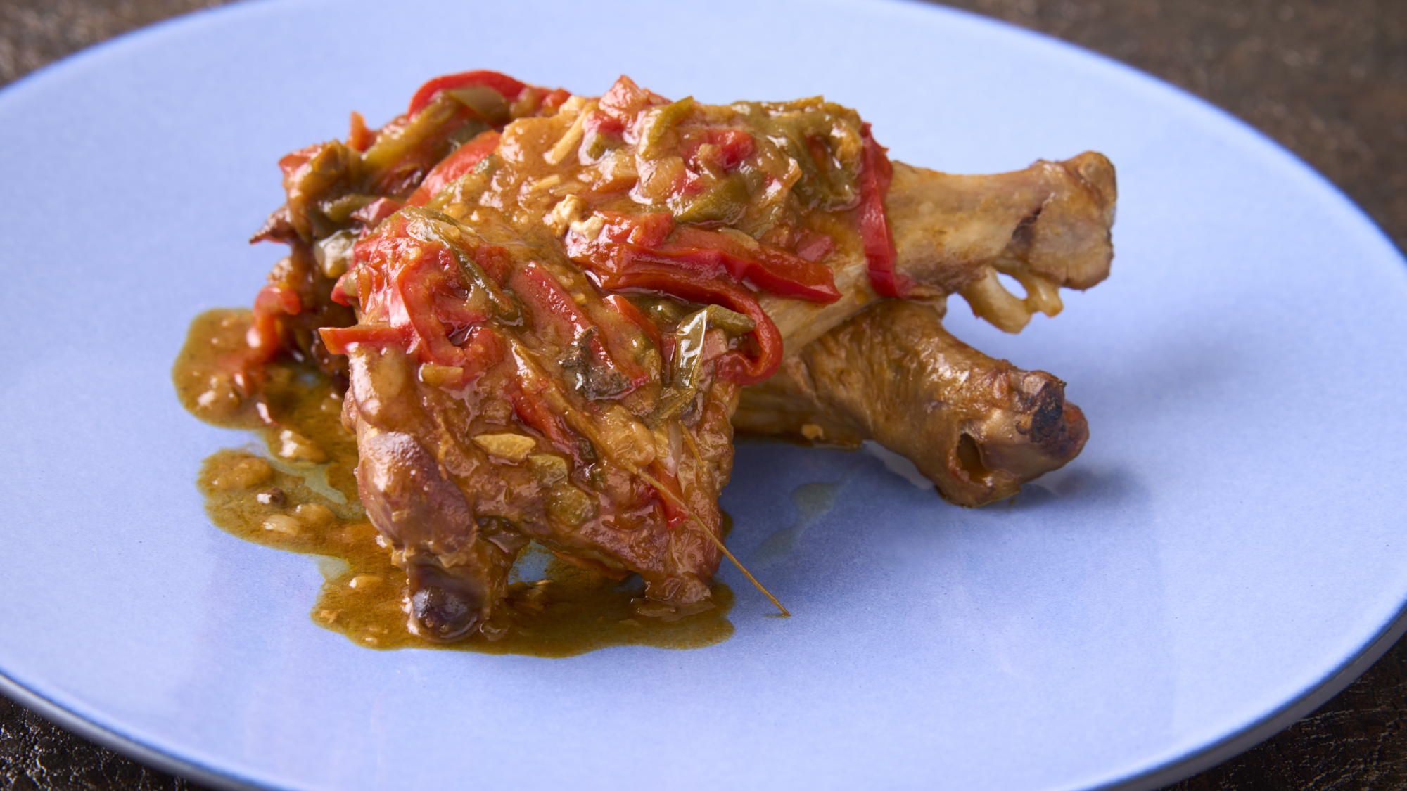 【ディナーコース】千葉県産骨付きもも肉のバスク風チキン