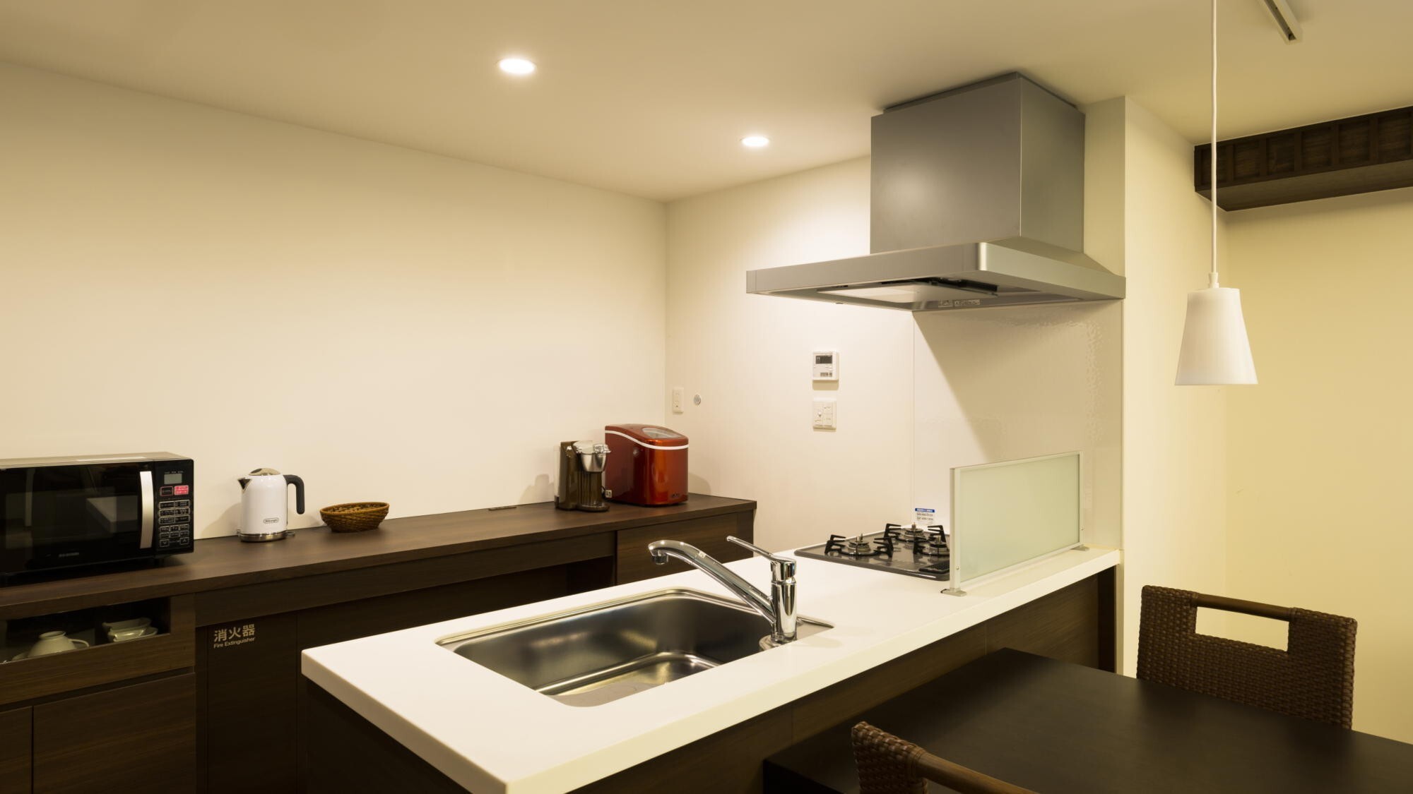 【フェアウェイサイド・スーペリアスイート81平米】食材を持ち込んでキッチンで調理することも可能です。