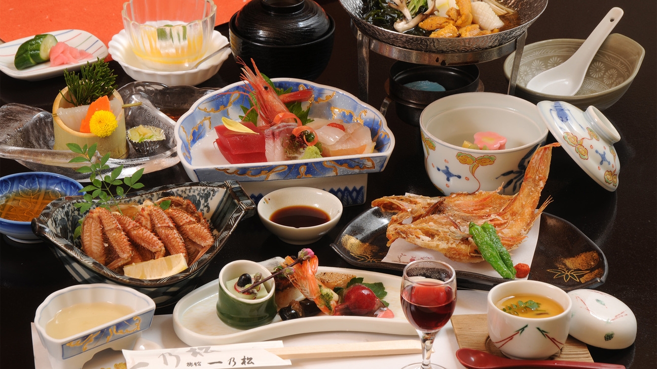 《さき楽60》【2食付/恵の膳】早めのご予約がお得！夕食ワンランクアップグレードプラン