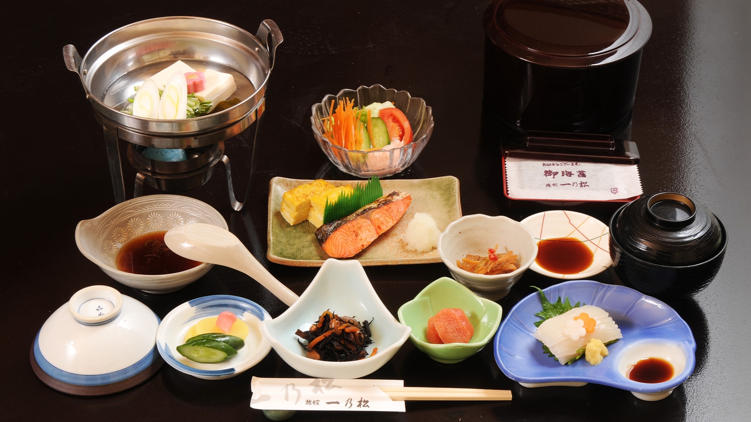 【楽天スーパーSALE】【当館一番人気】きんき唐揚＆牛ヒレステーキ付★朝夕お部屋食で♪【輝きの膳】