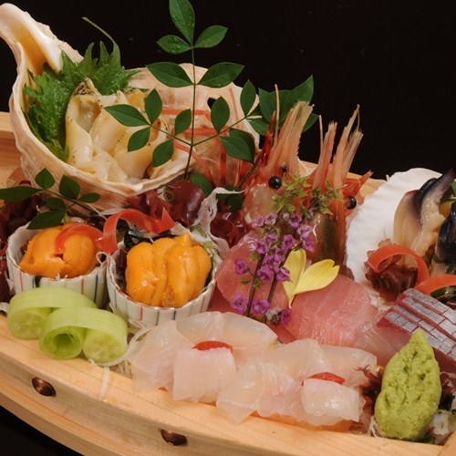 【楽天スーパーSALE】5％OFF！活鮑の踊焼き＆刺身舟盛付☆厳選食材を堪能できるプラン〈輝〉