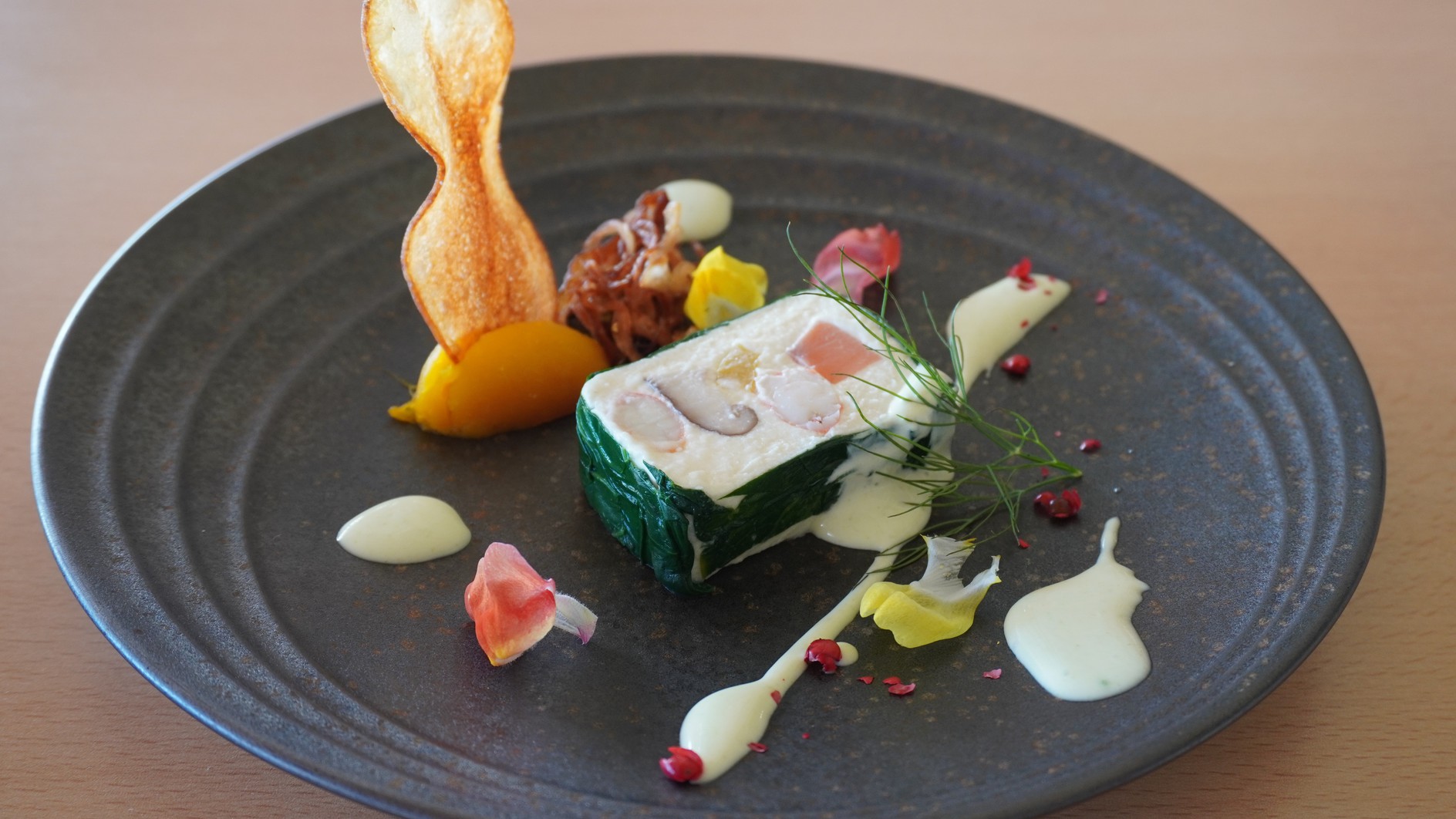 【10月限定│秋の味覚フェア】特製テリーヌ付き 十勝のおいしいビュッフェ2食付きプラン