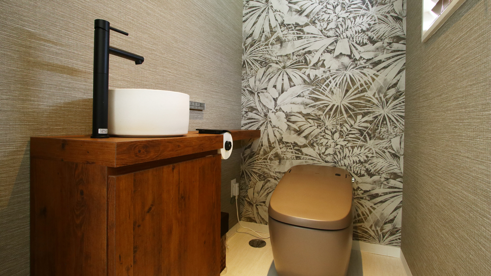 ウォシュレット付トイレ*