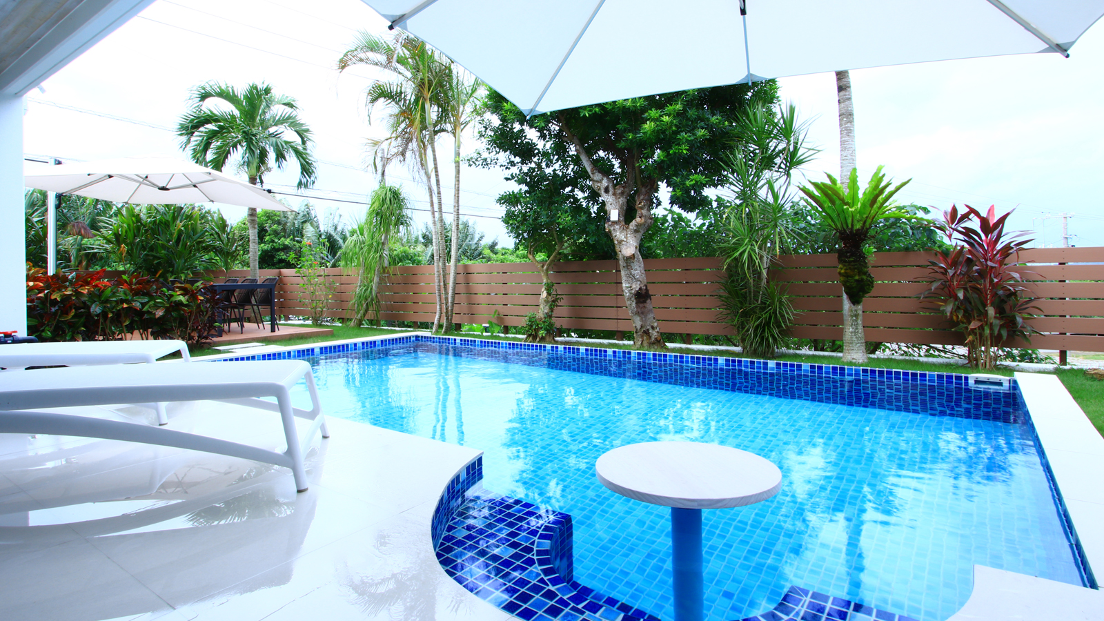 プライベートプール *