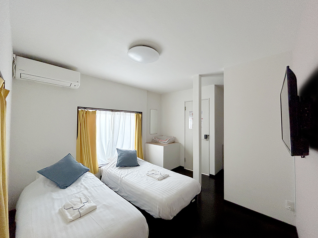 【禁煙】ツインルーム※バストイレ共同