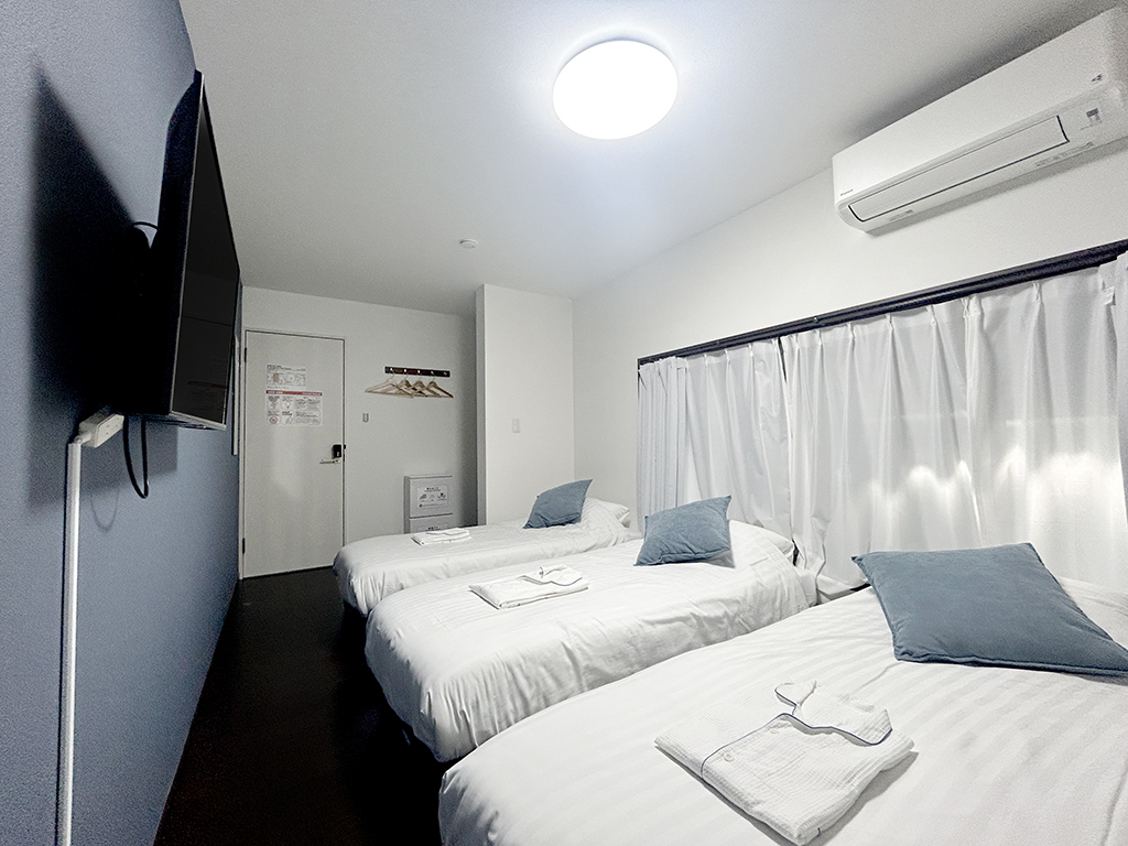 【禁煙】トリプルルーム※バストイレ共同