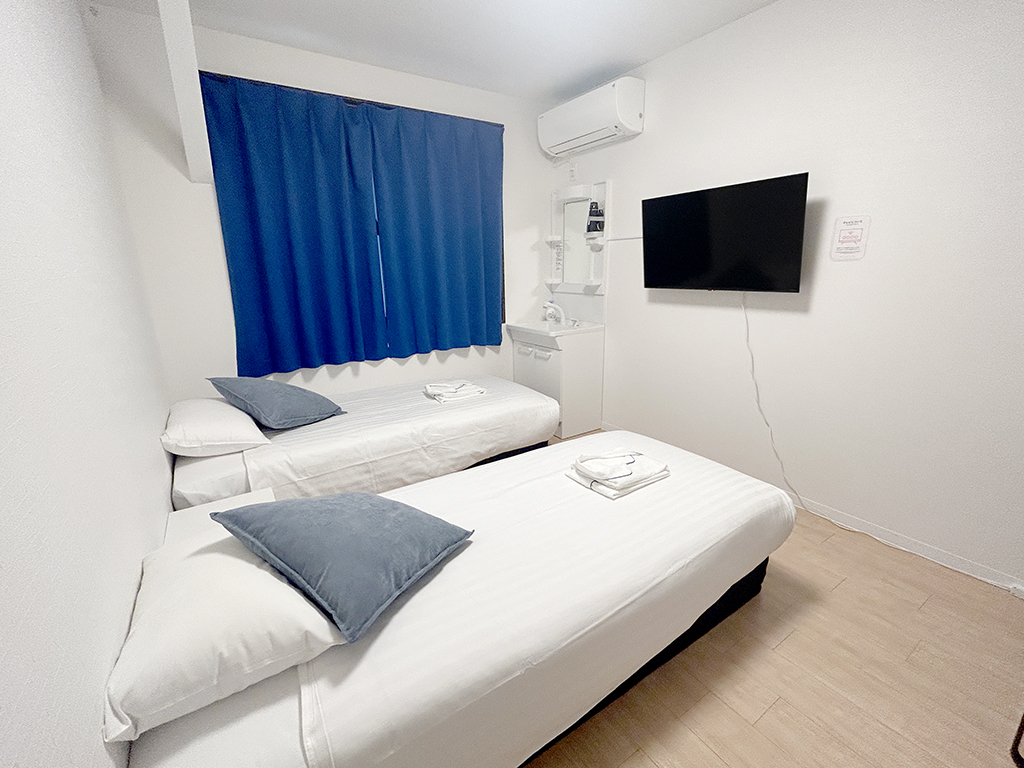 【禁煙】ツインルーム※バストイレ共同