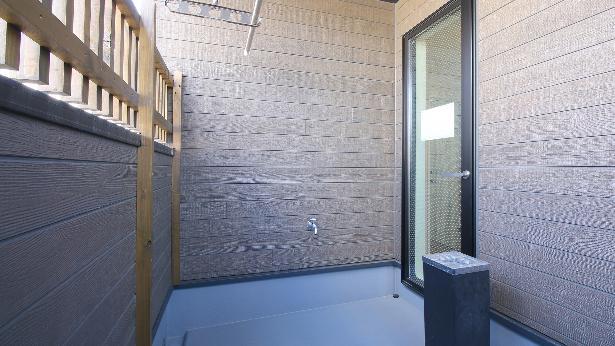 【壱番館】館内