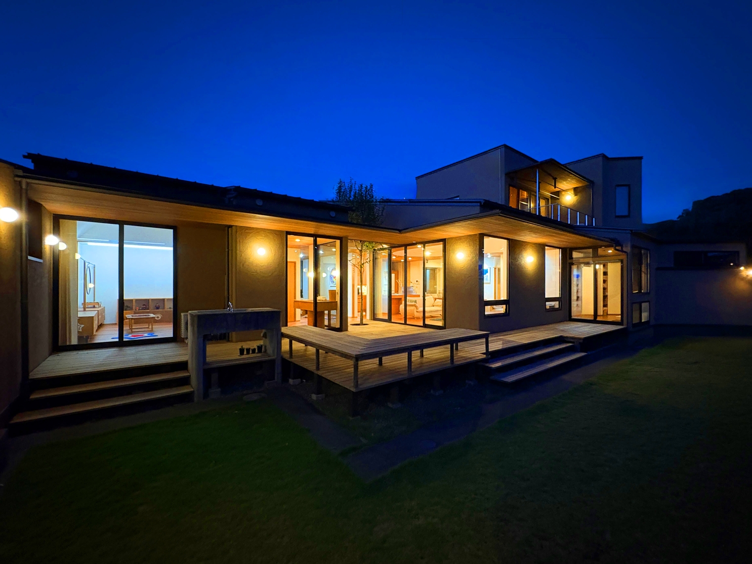 スタンダード［素泊まり］｜泊まれる美術館「Villa Revolla」一棟貸切プライベートステイ