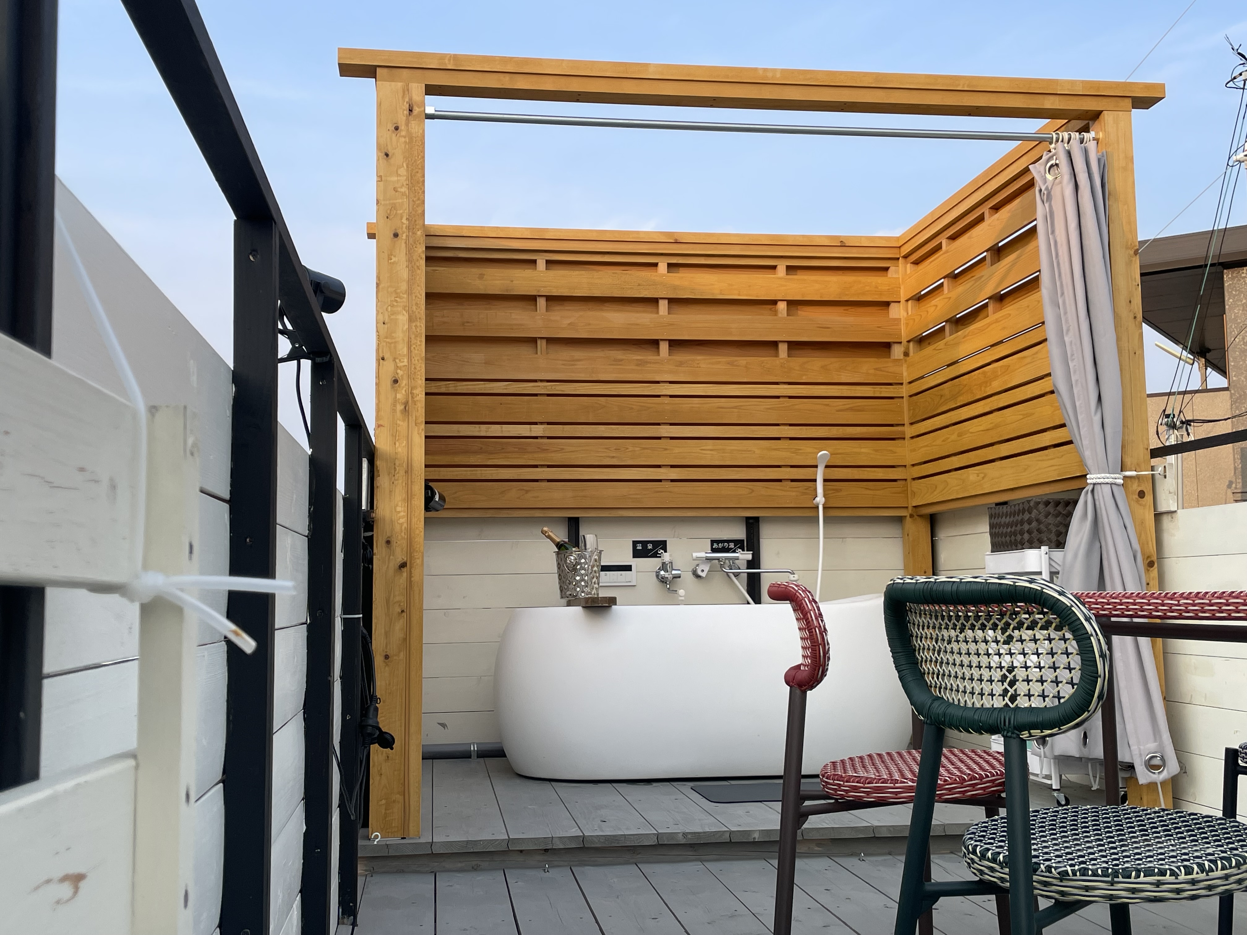 Room１屋上テラスＢＢＱコーナーと温泉露天風呂