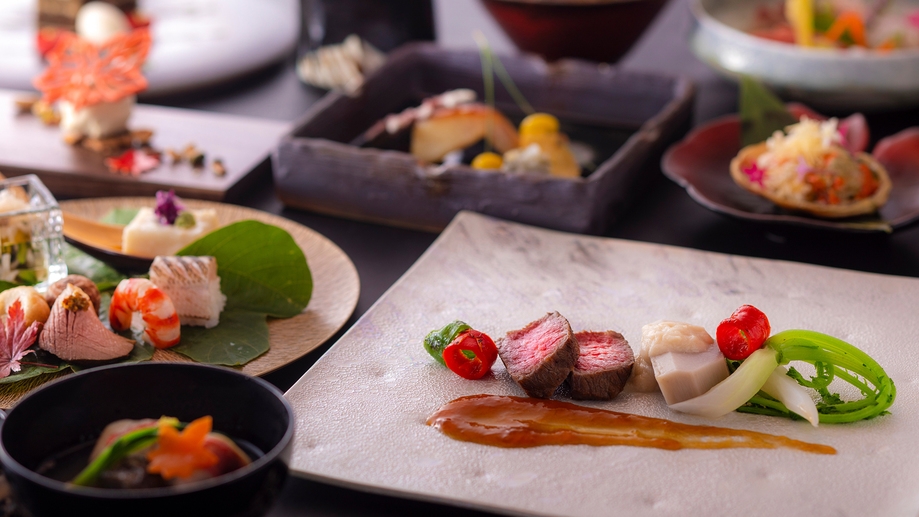 【連泊割引】静寂に時を重ねる滞在 全室温泉風呂付客室（二食付）