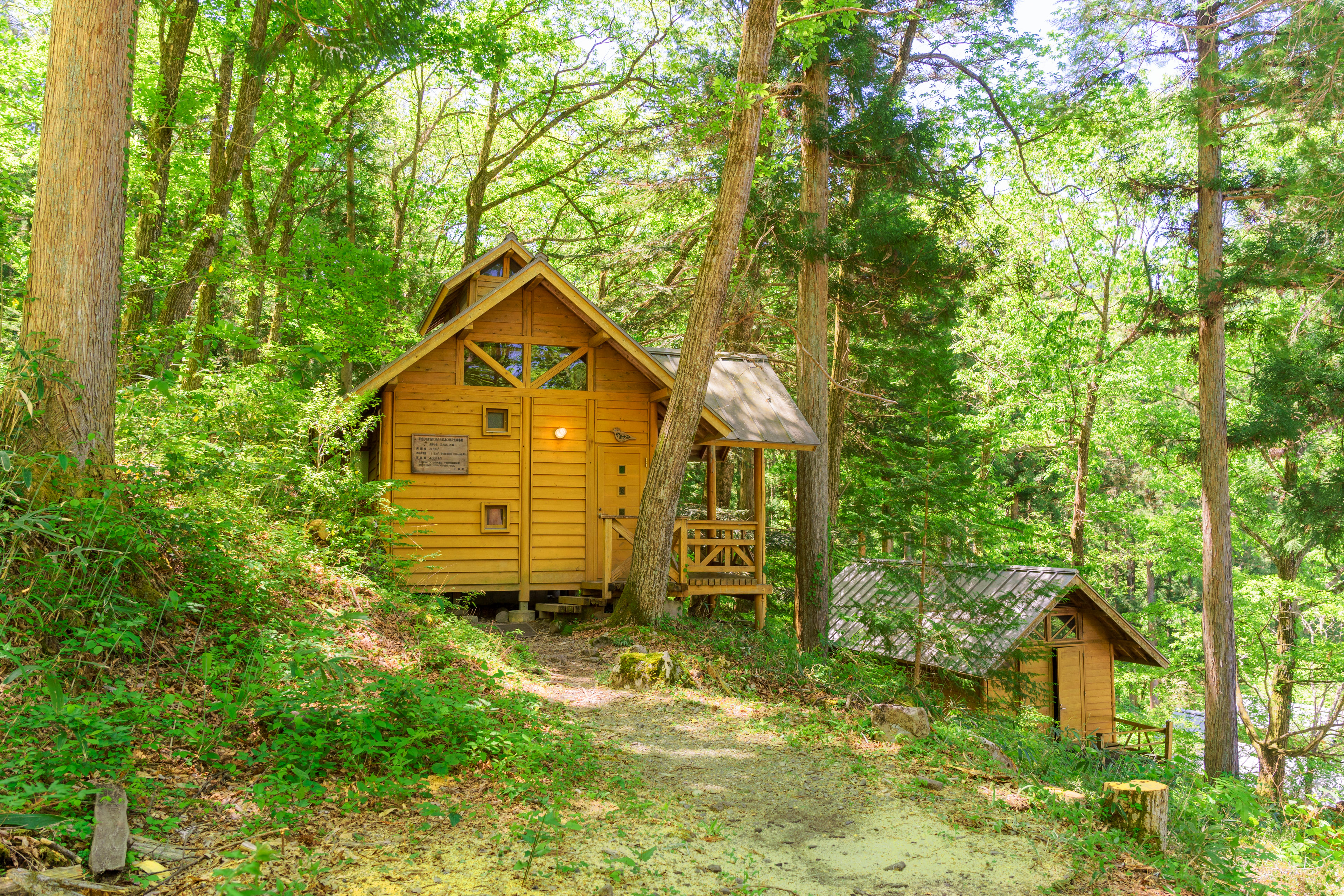 4人用バンガロー