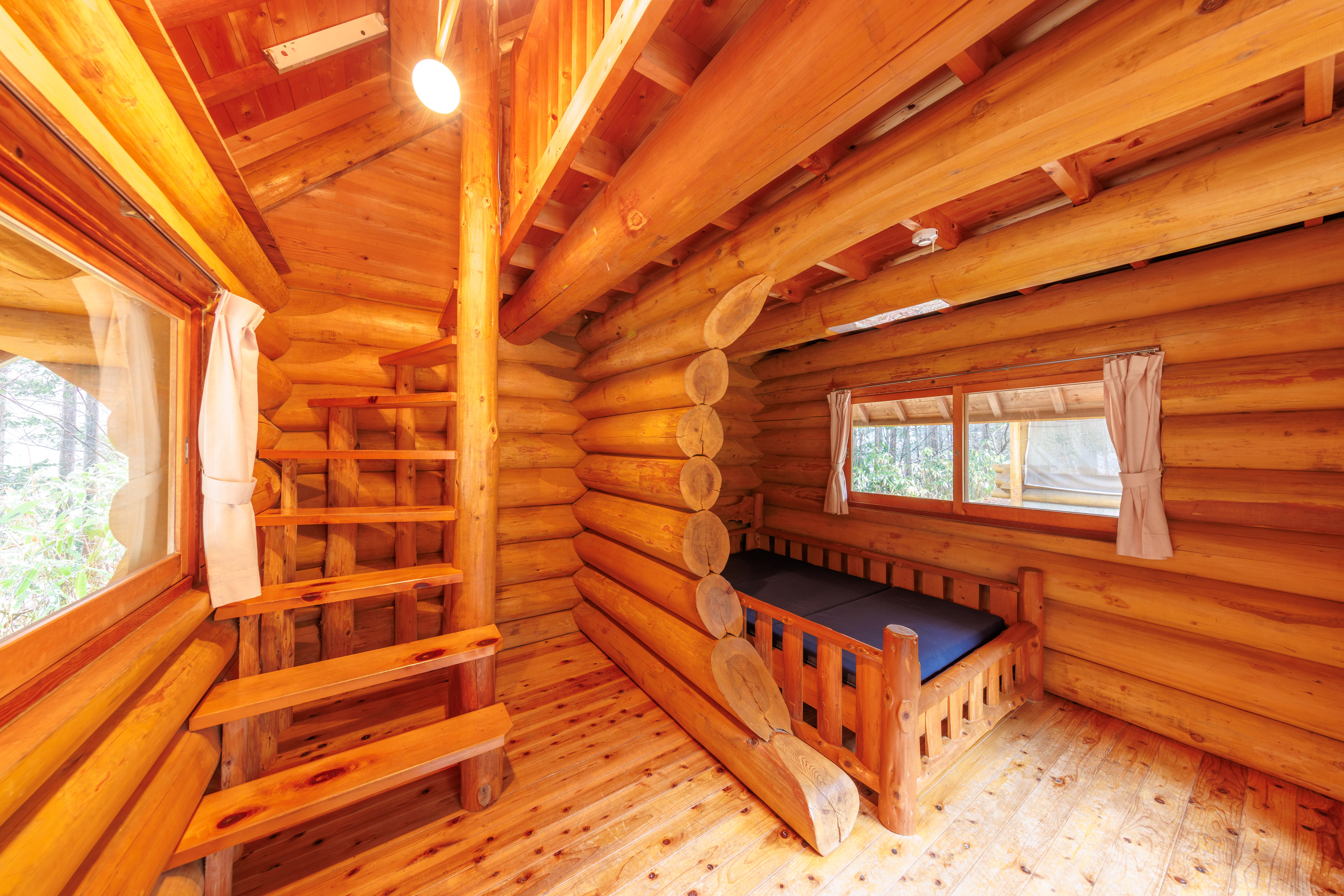 6人用ログハウス