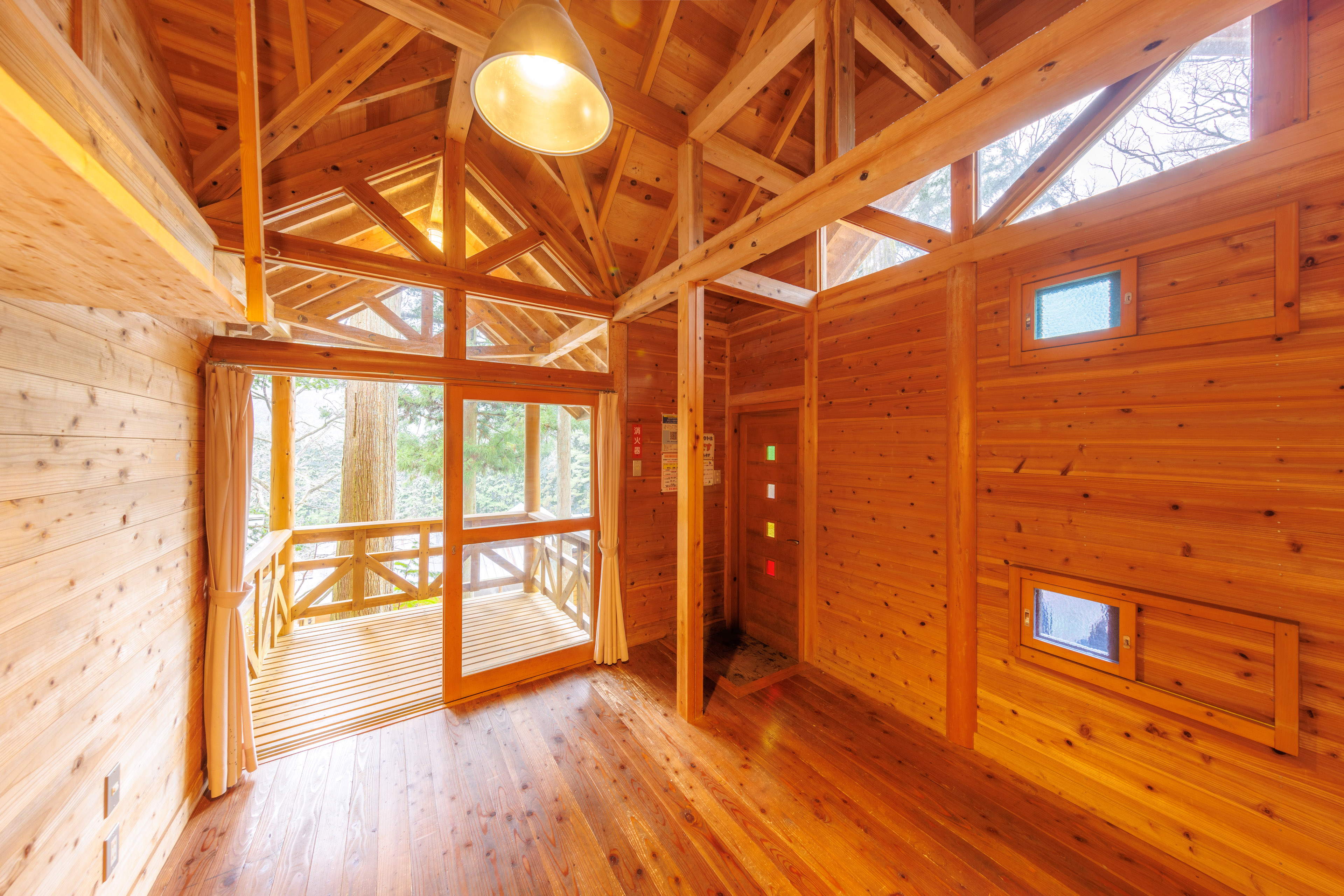 4人用バンガロー