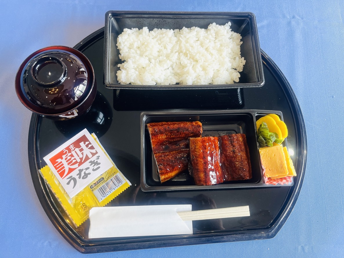 夕食はお部屋で♪うな重弁当付きお手軽宿泊プラン