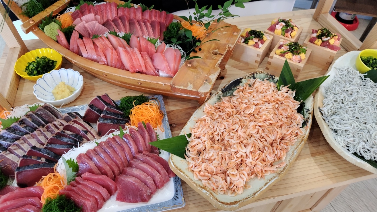 【早割30】懐石風御膳又は焼津の食材を使った特製ビュッフェプラン【朝食付き】