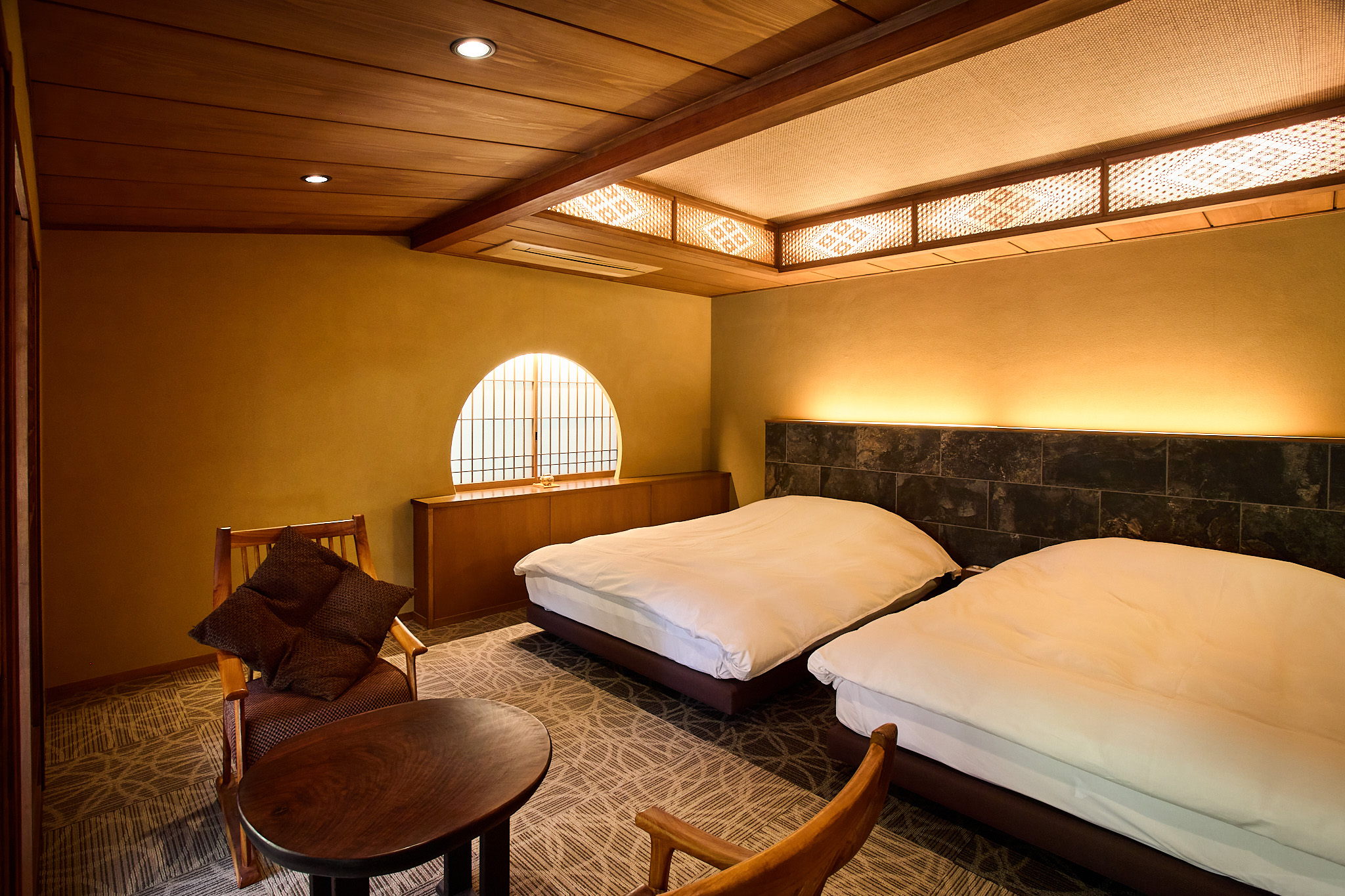 鶴巻温泉 元湯 陣屋(部屋(ベッドルーム))
