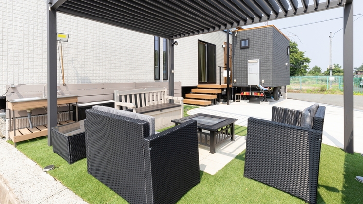 びわ湖まで徒歩１分！！　まるまる一棟貸切新築トレーラーハウス　