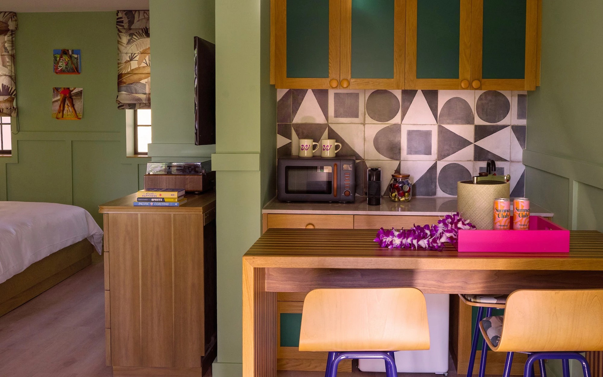 プールサイド ステューディオ 一例