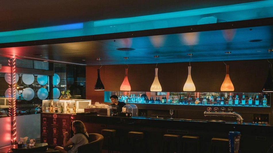 Dee ラウンジ & ビア・ガーデン