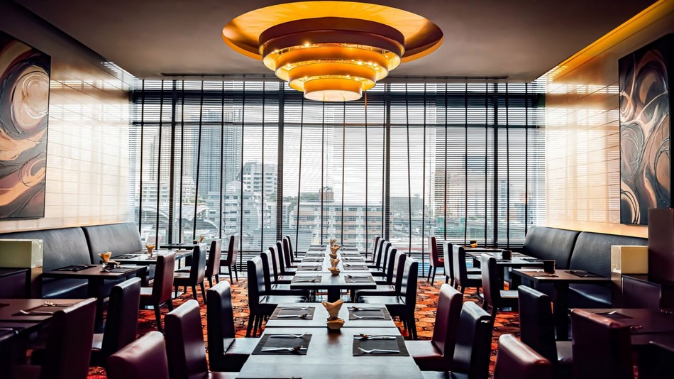 Ploenchit All-Day ダイニングレストラン