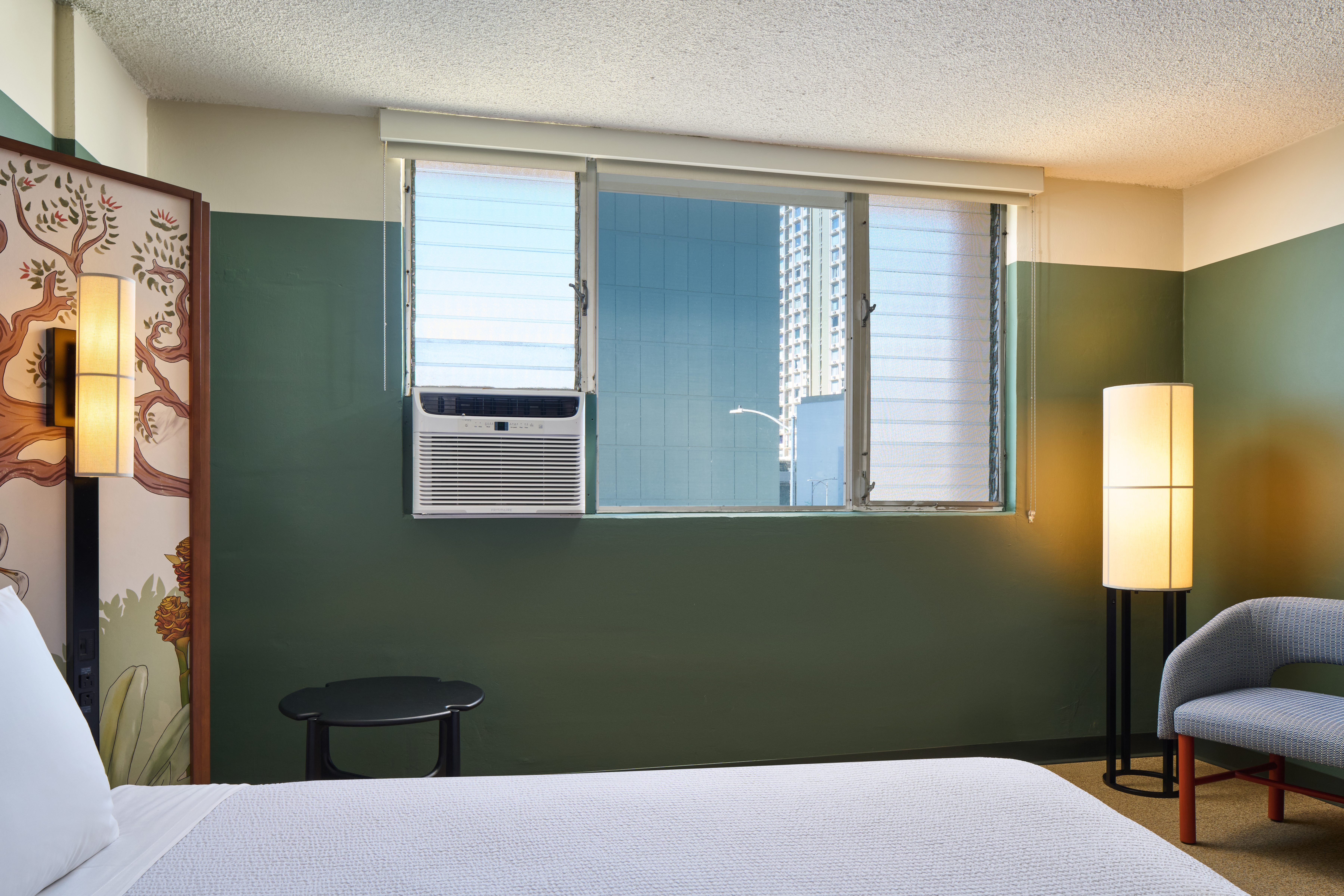 キングベッド1台のお部屋一例