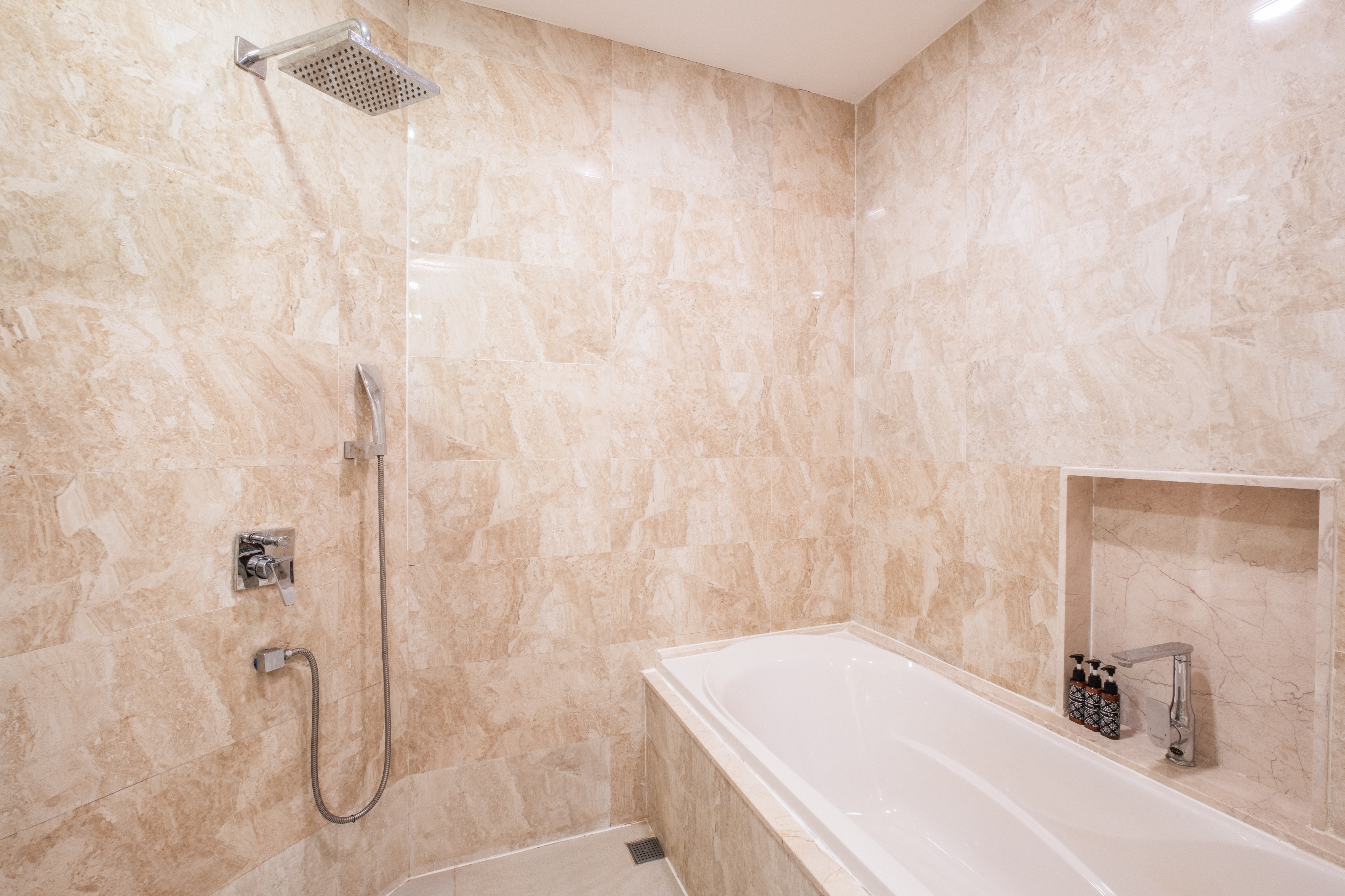 川の景色付きスーペリアキングルーム - 高層階 - 温泉込み