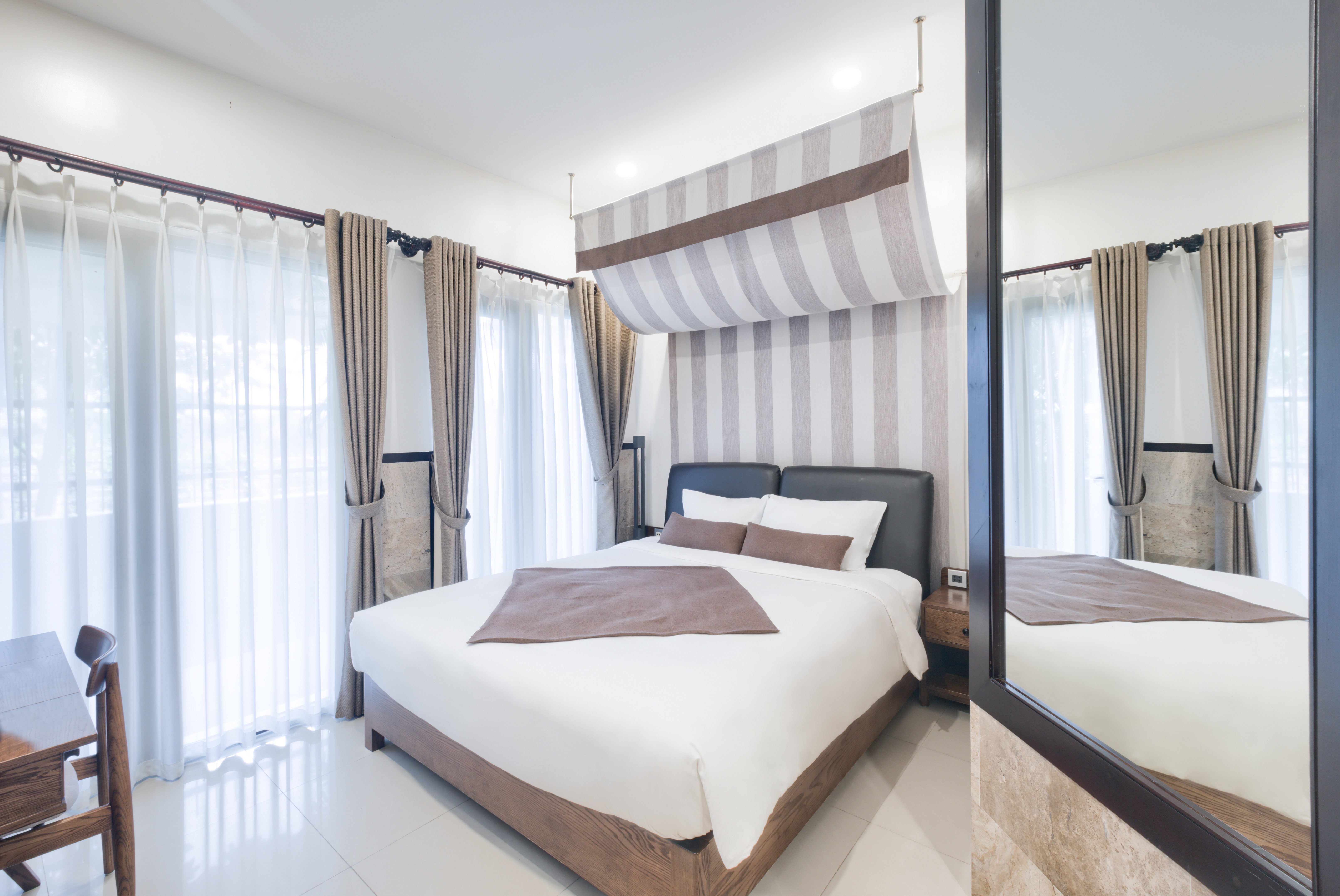 部分的な川の景色付きスーペリアキングルーム - 温泉込み