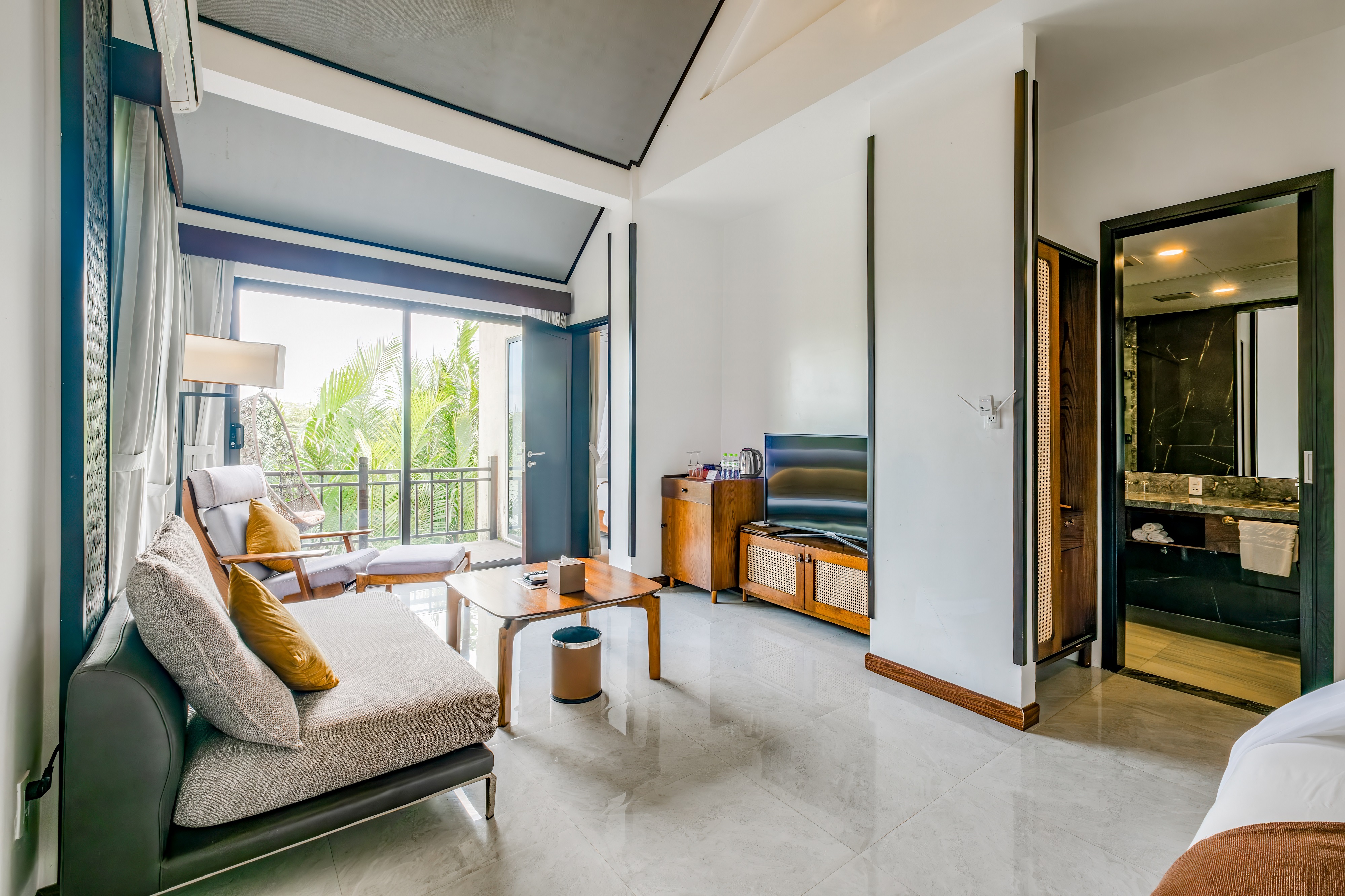 川の景色付き2ベッドルームヴィラ - フットマッサージ、温泉込み