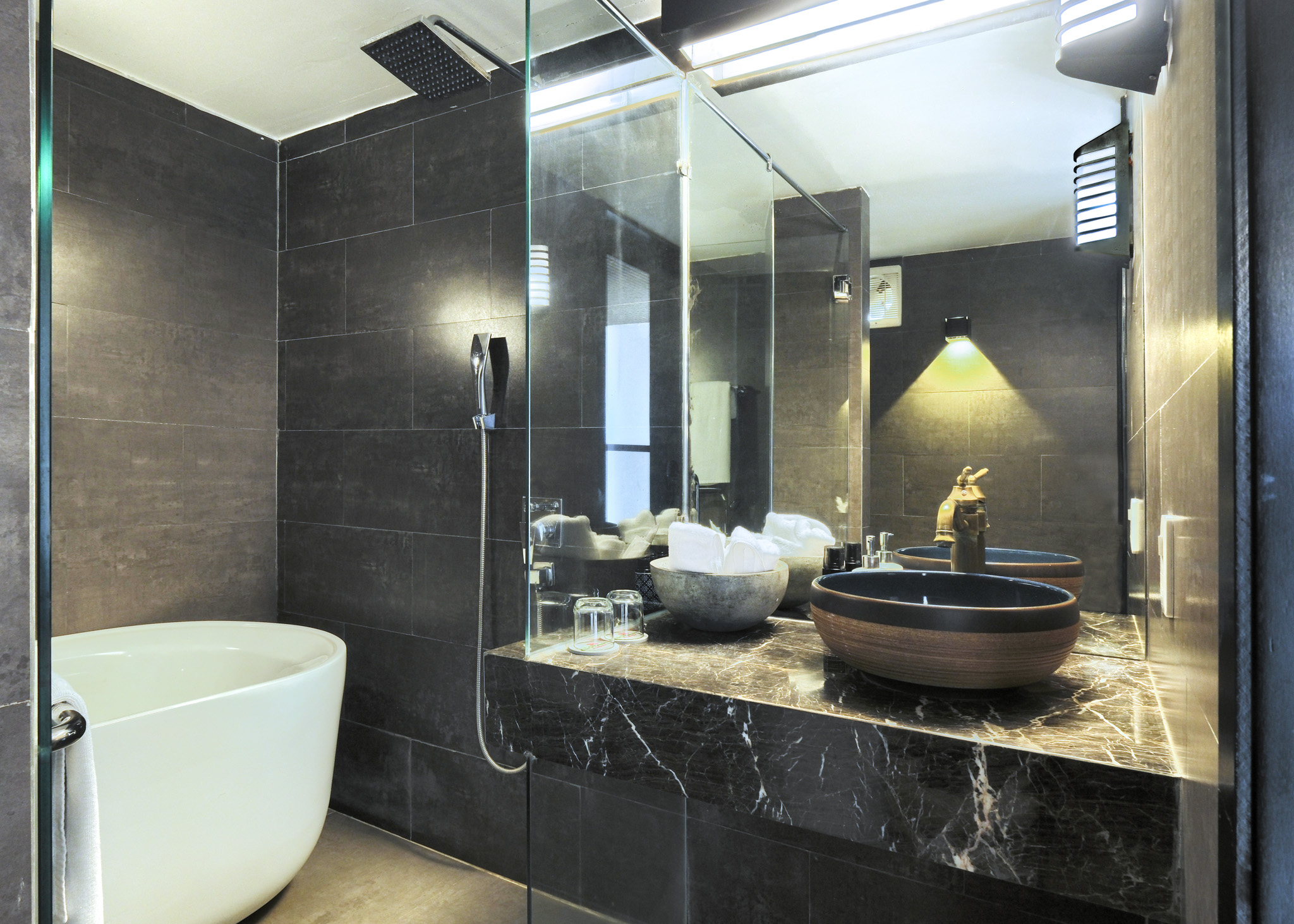 川の景色付きヴィラキングルーム - フットマッサージ、温泉込み