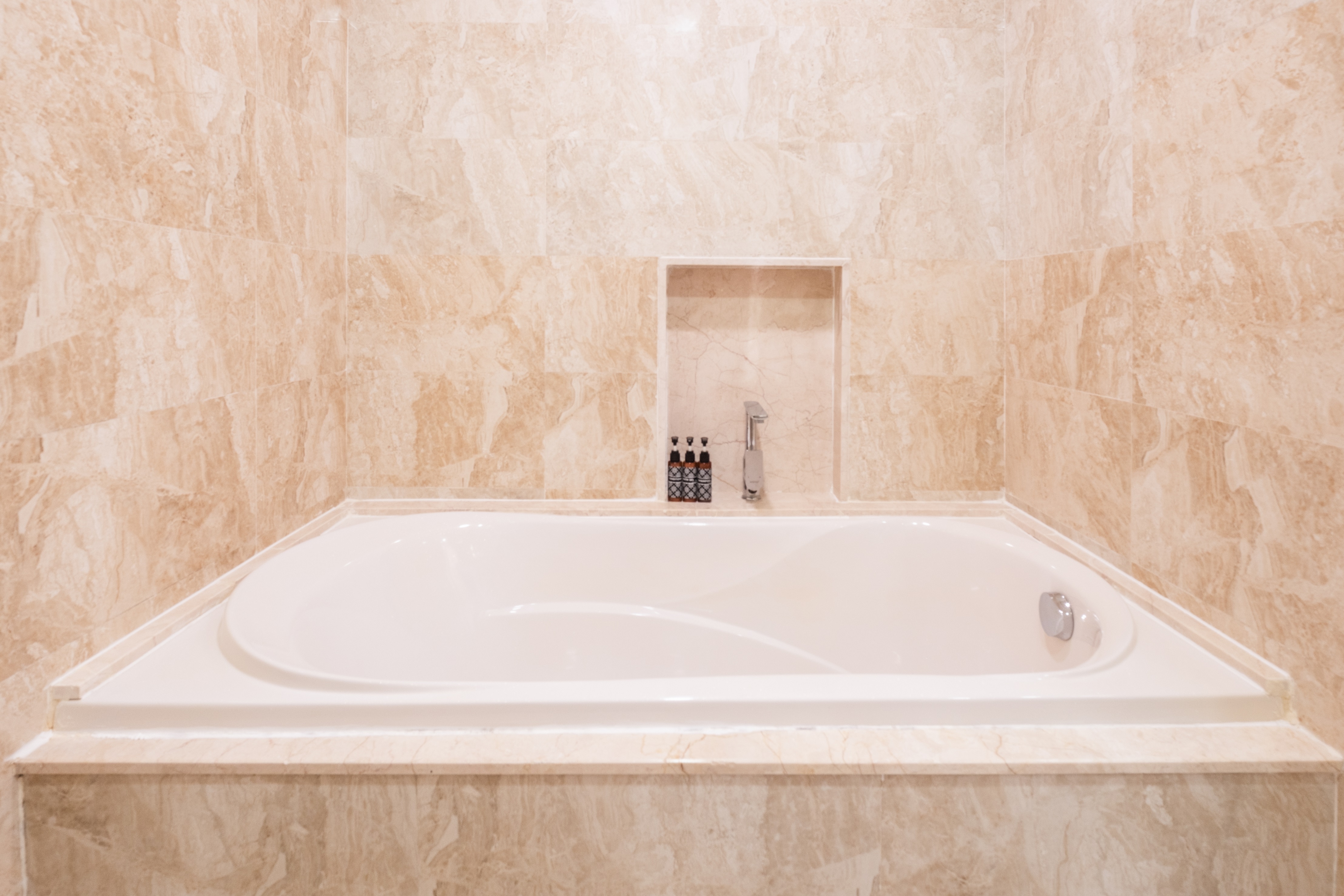 川の景色付きデラックスツインルーム - 温泉込み