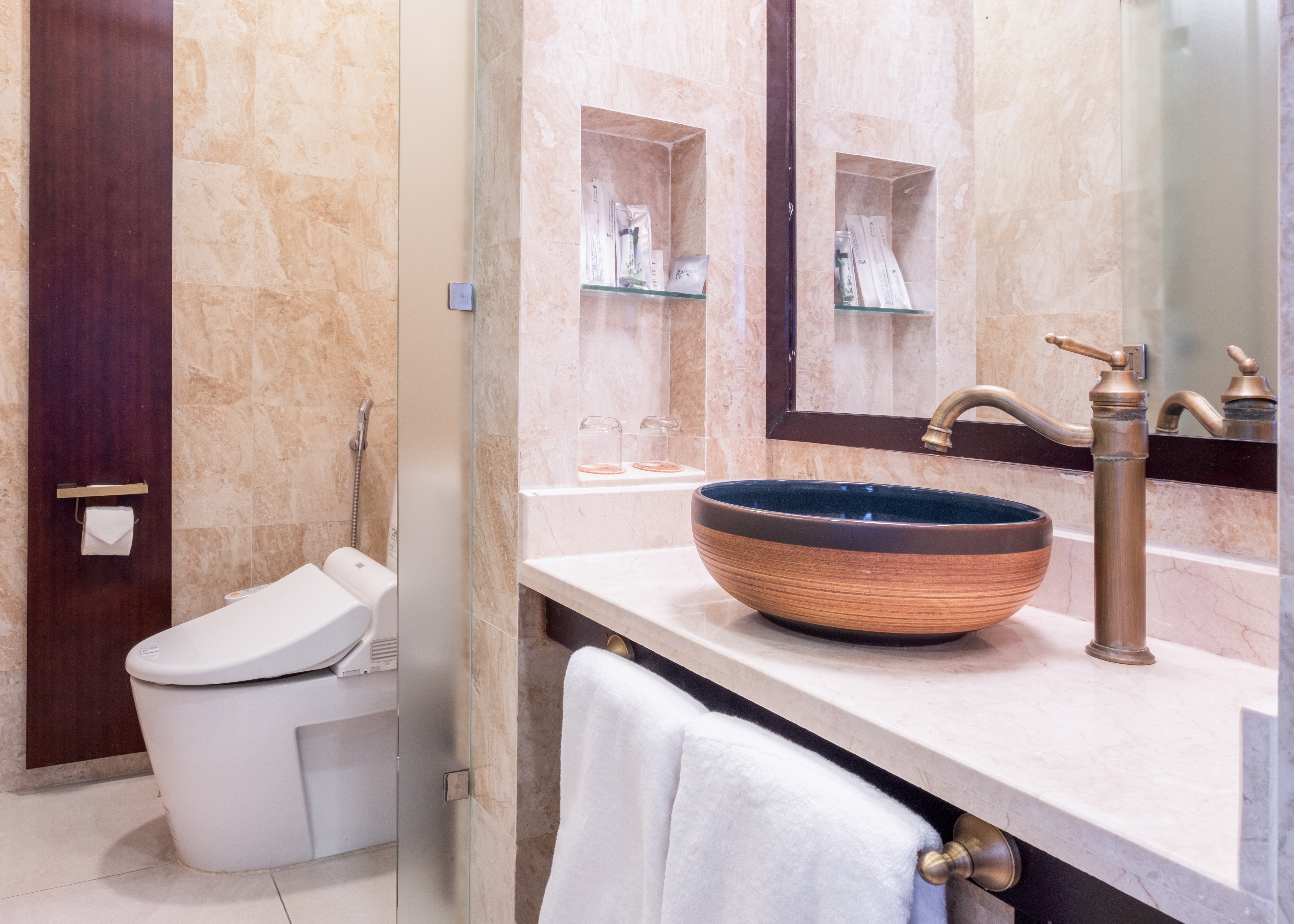 川の景色付きデラックスツインルーム - 温泉込み