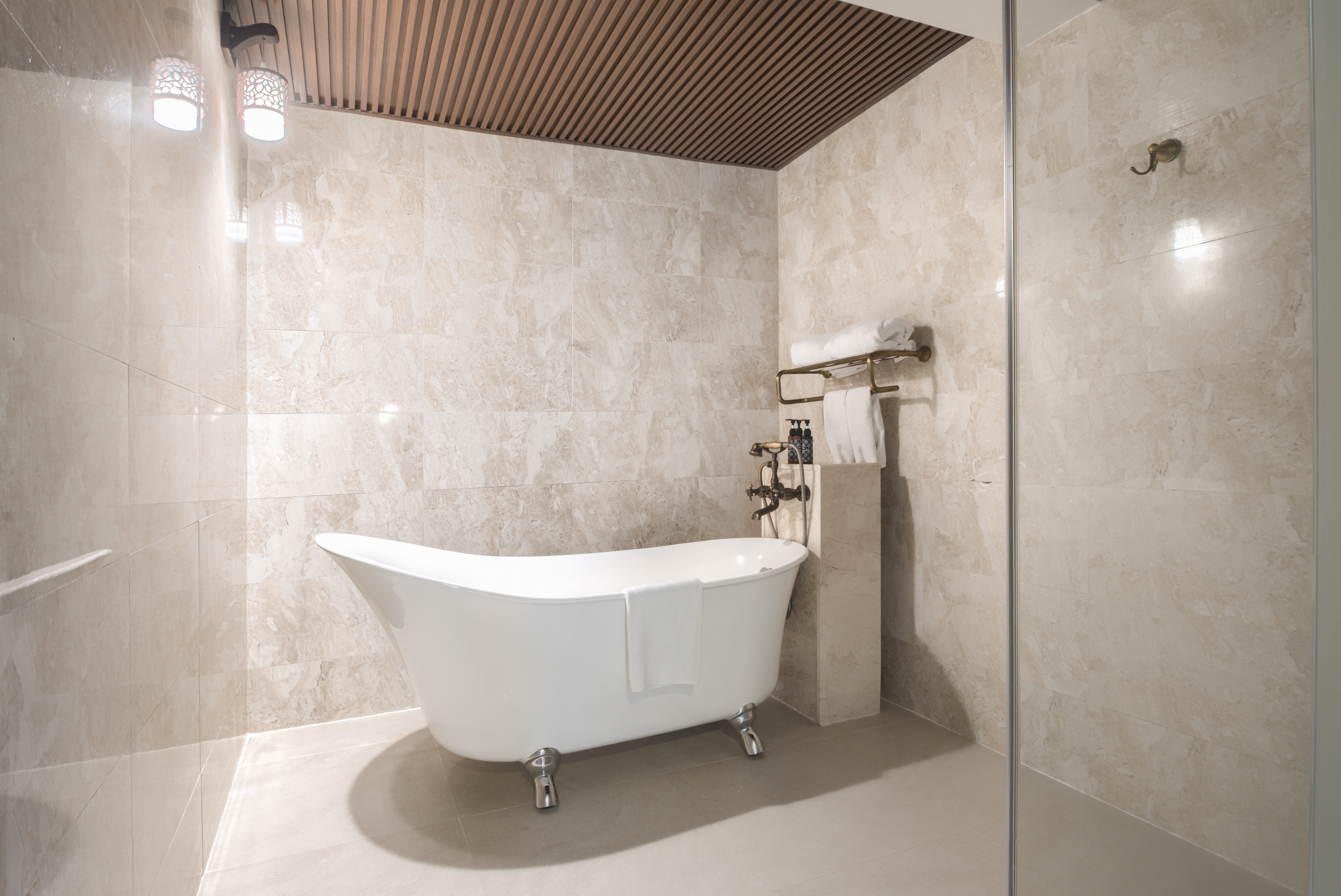 レイクビュー付きヴィラキングルーム - フットマッサージ、温泉込み