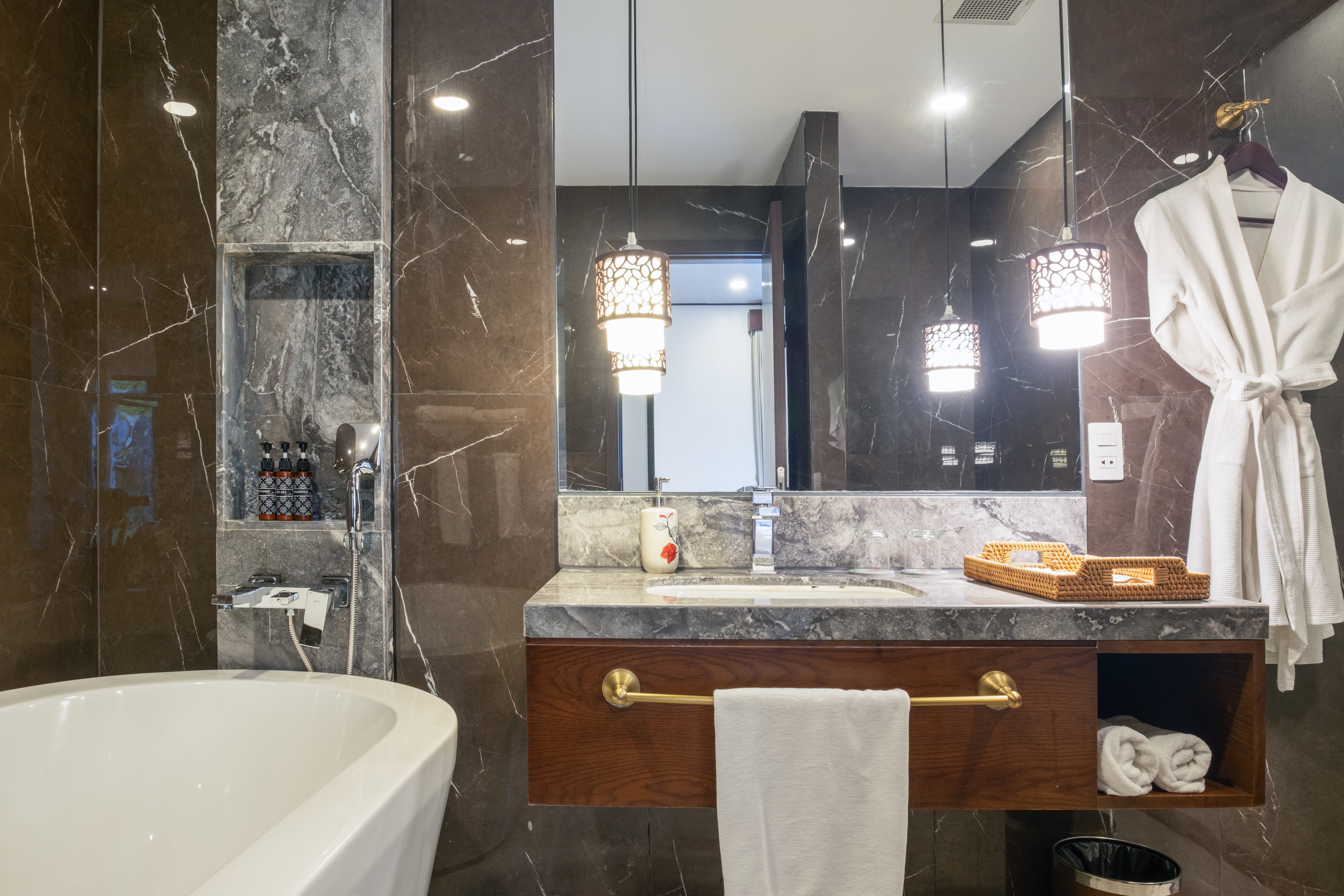 ガーデンビュー付きデラックスキングルーム - 温泉込み