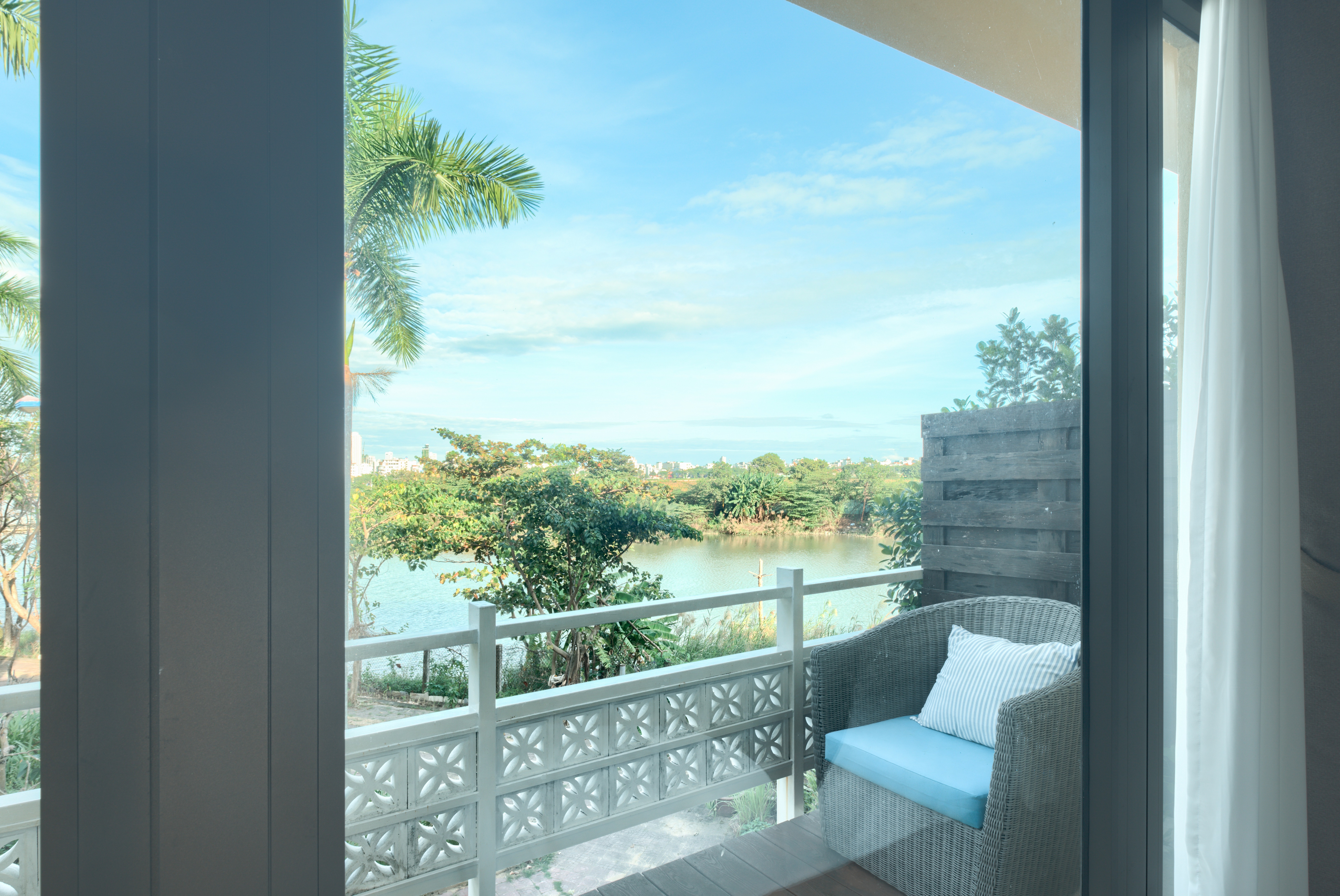 川の景色付きスーペリアキングルーム - 高層階 - 温泉込み