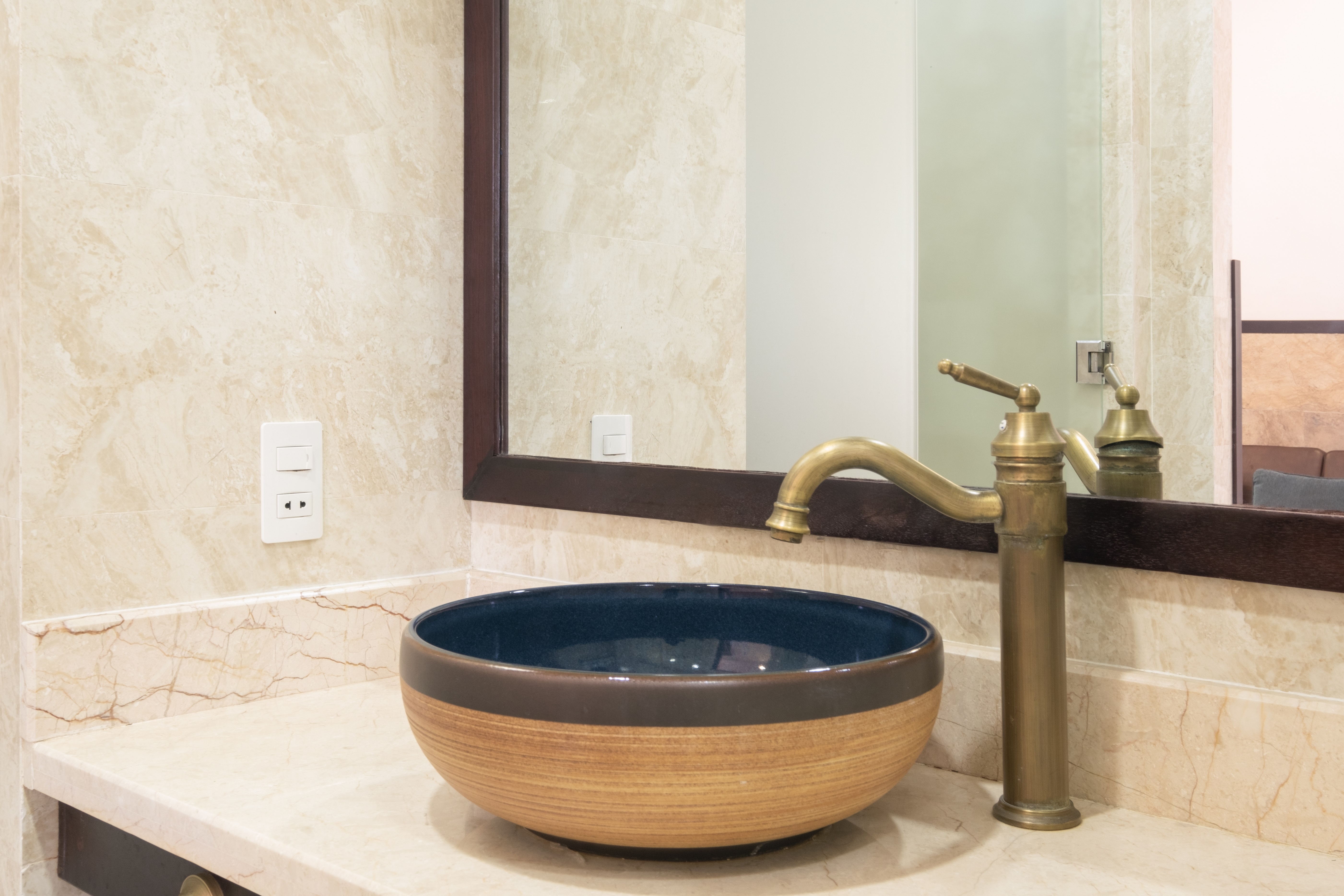 部分的な川の景色付きプレミアキングルーム - 温泉込み