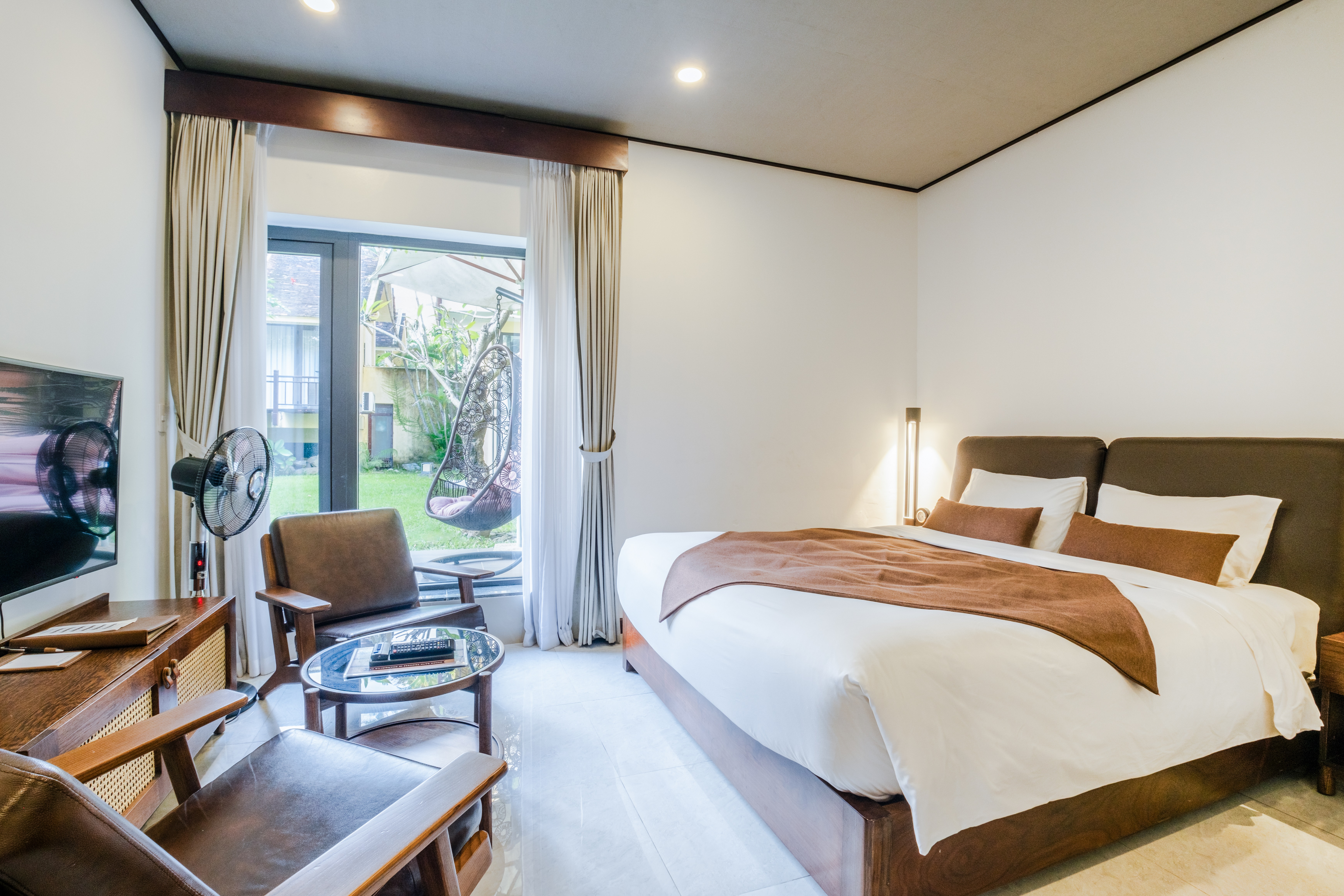 ガーデンビュー付きデラックスキングルーム - 温泉込み