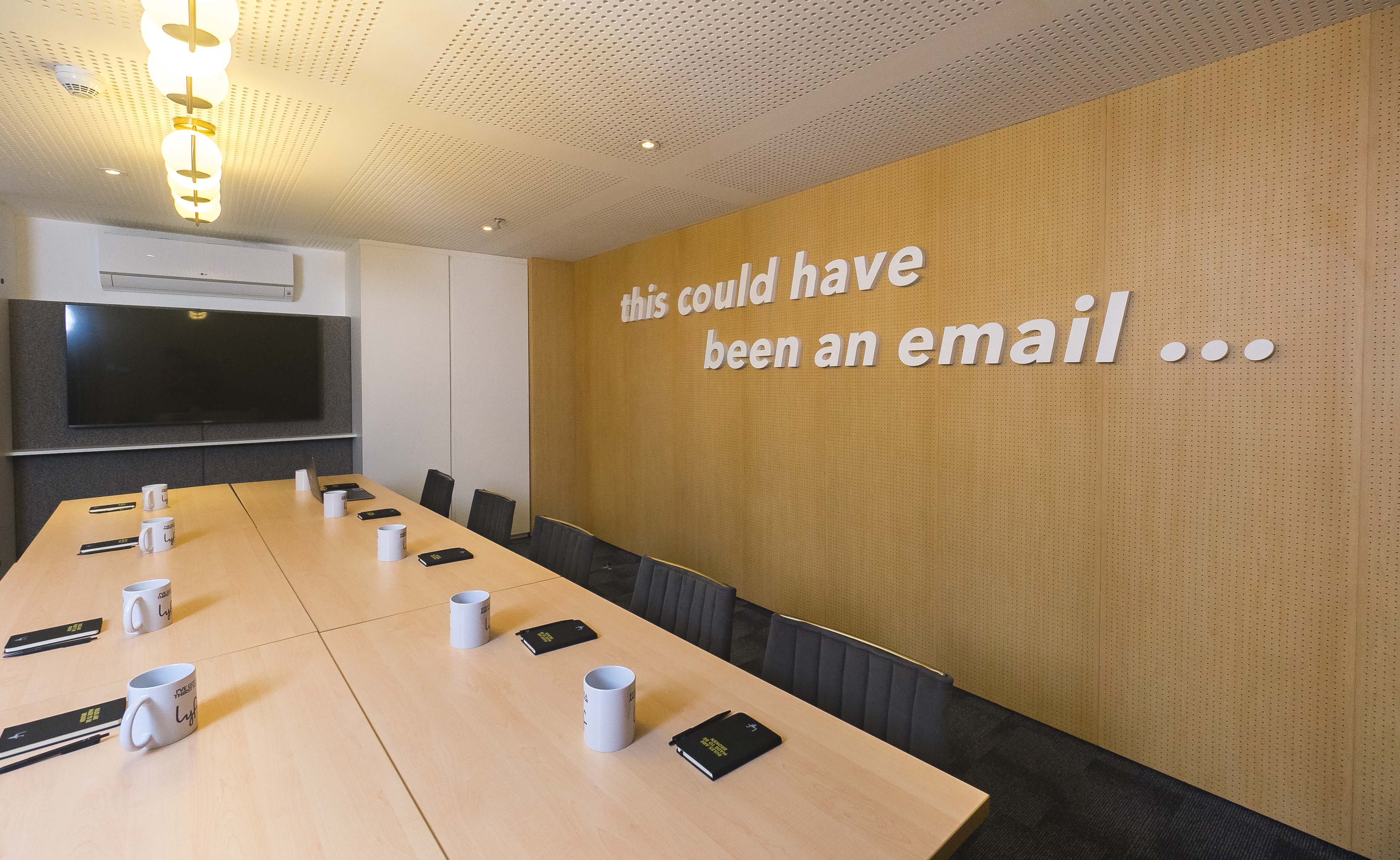 Huddle ( co-working space)